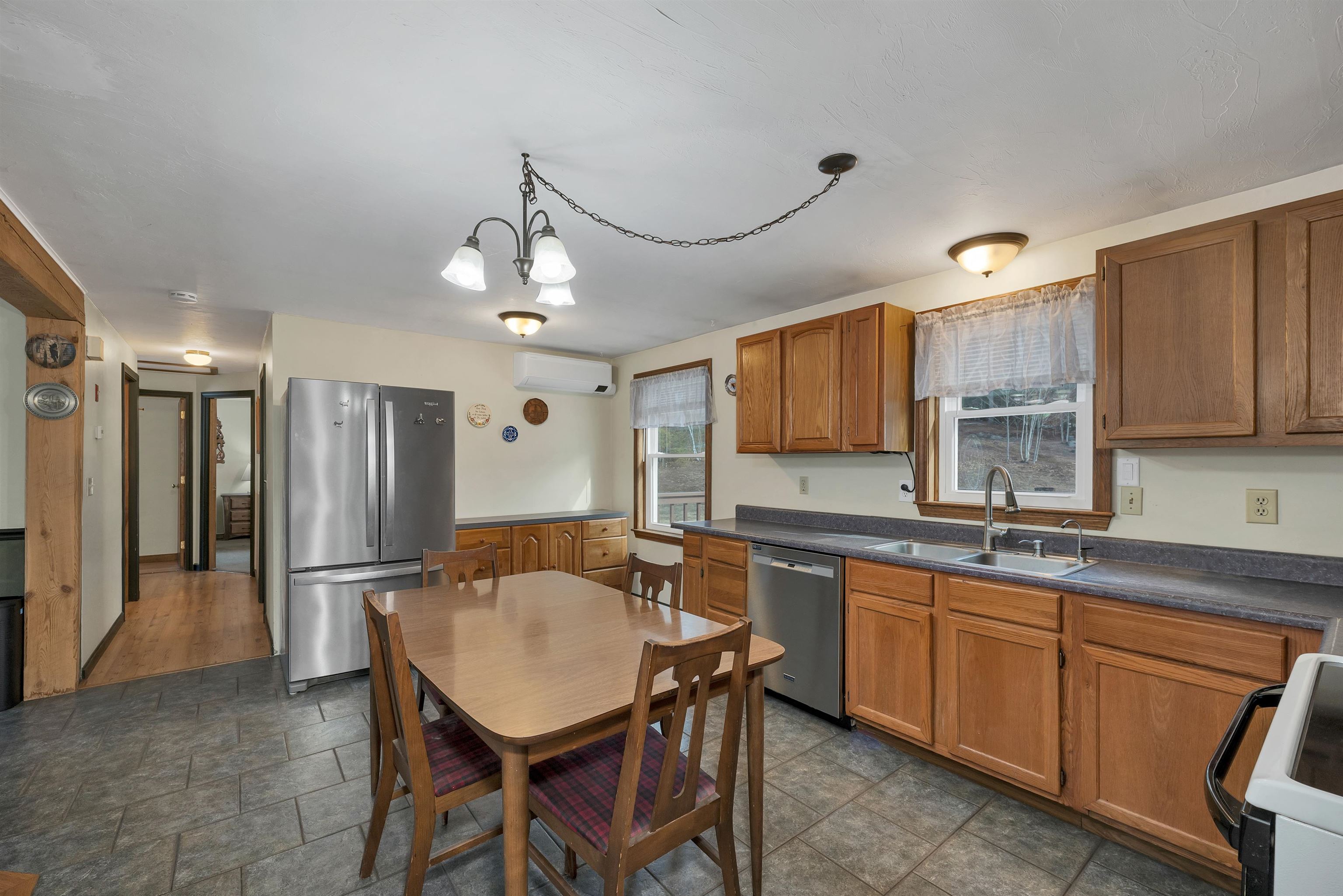 9 Fairway Dr, New Hampton, NH 03256