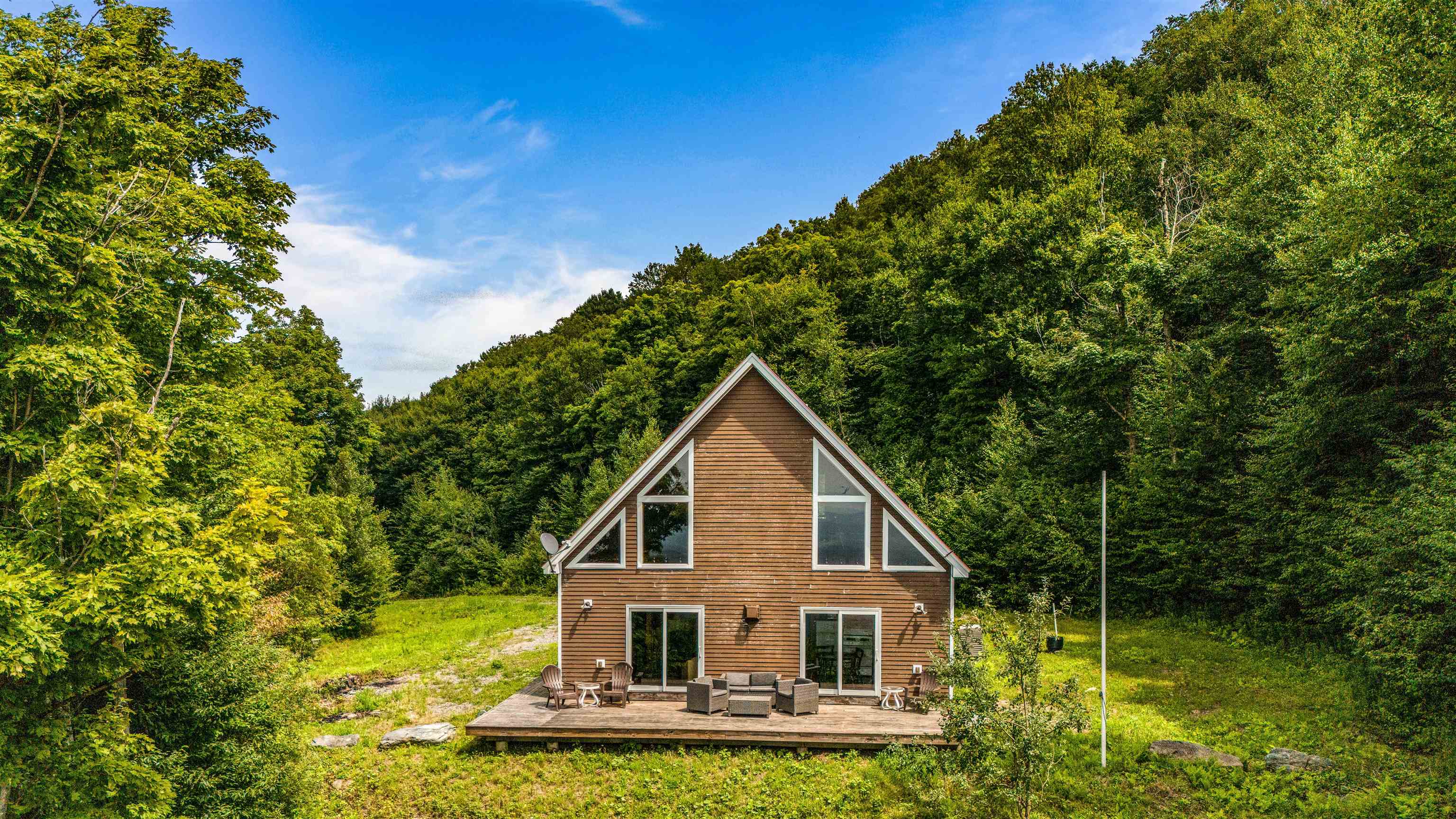 942 Deer Run Ln, Enosburg, VT 05450