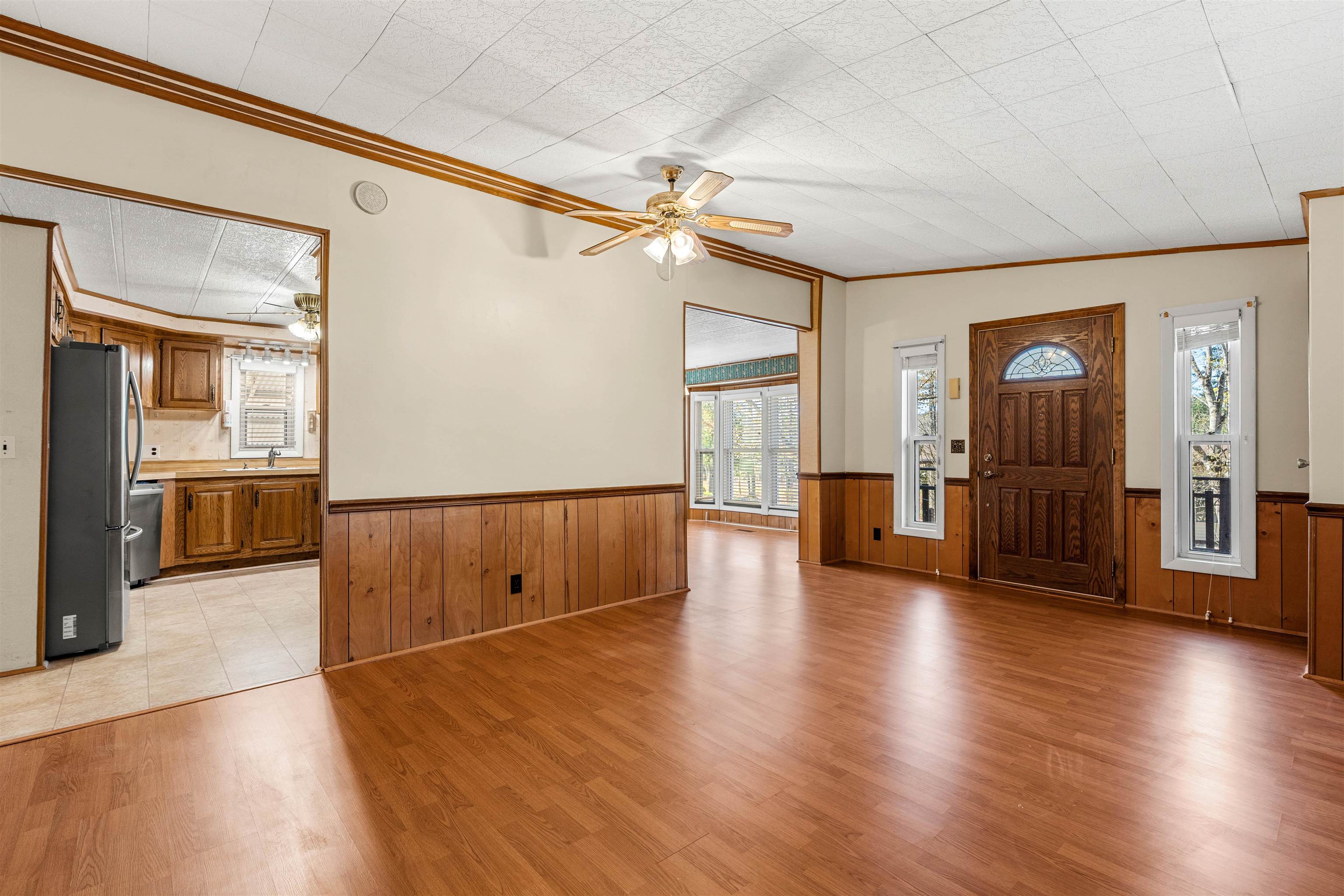 19 Kelly Ct, Goffstown, NH 03045