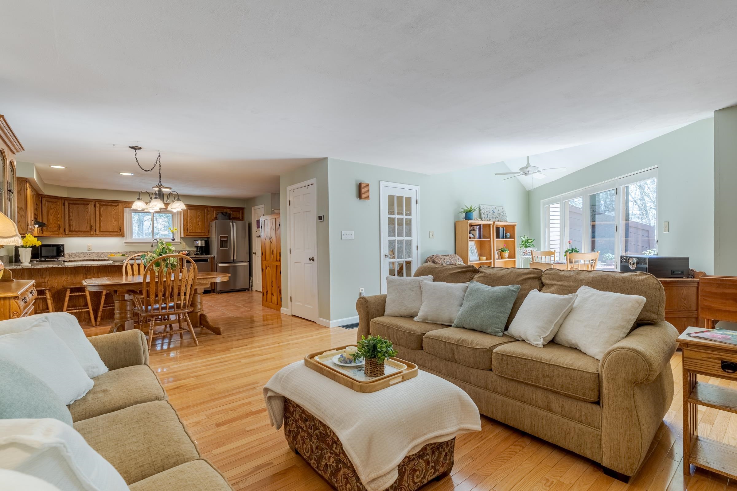 153 Coffin Rd, Epping, NH 03042