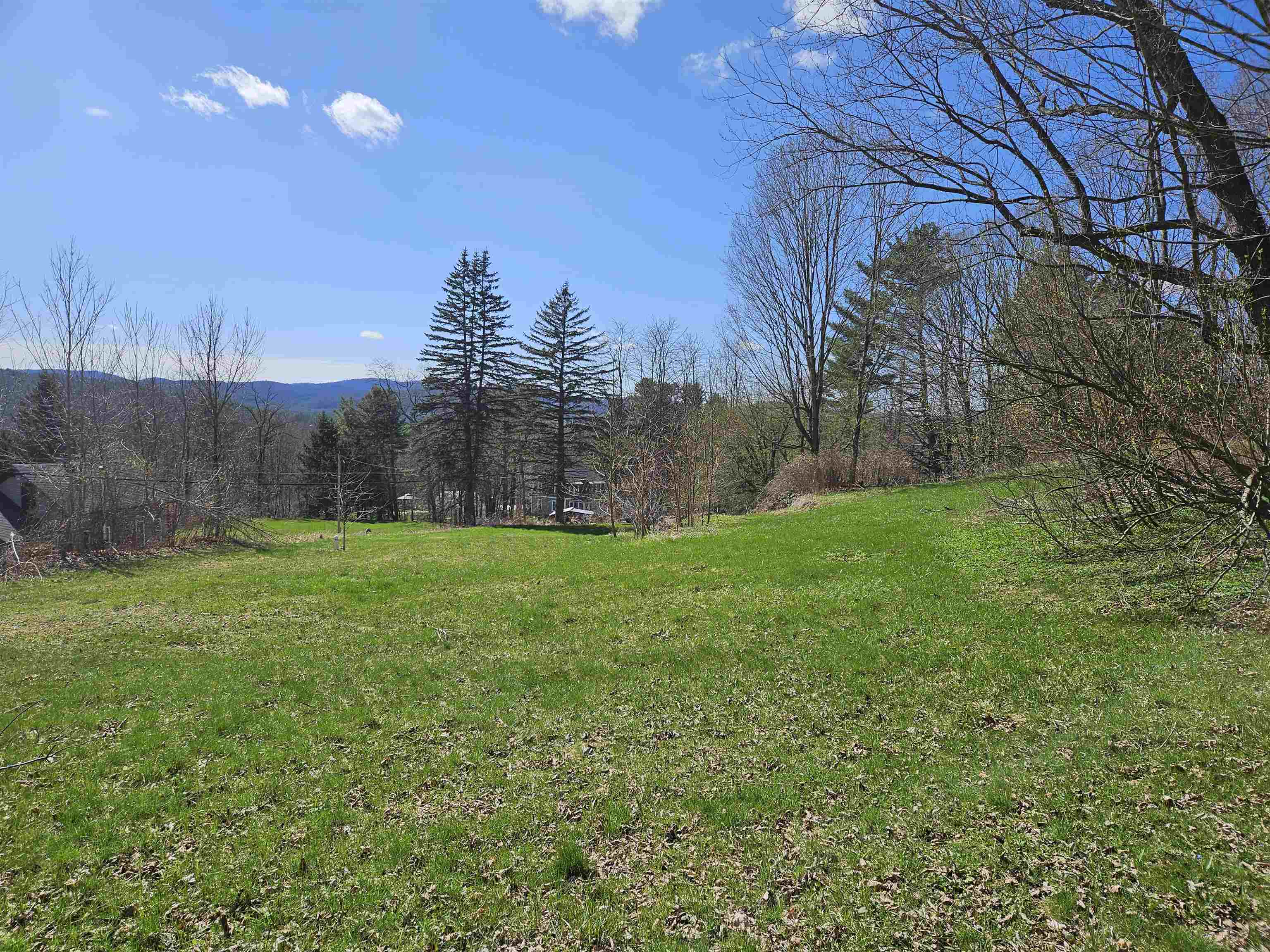 159 Route 25 , Piermont, NH 03779