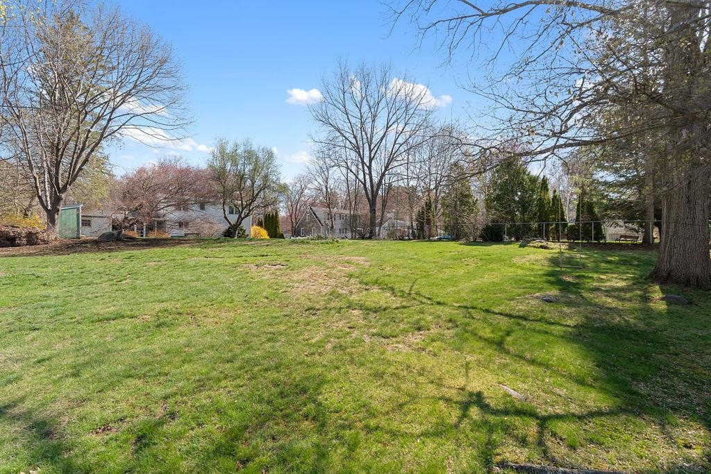 2 Shirley Ln, Stratham, NH 03885