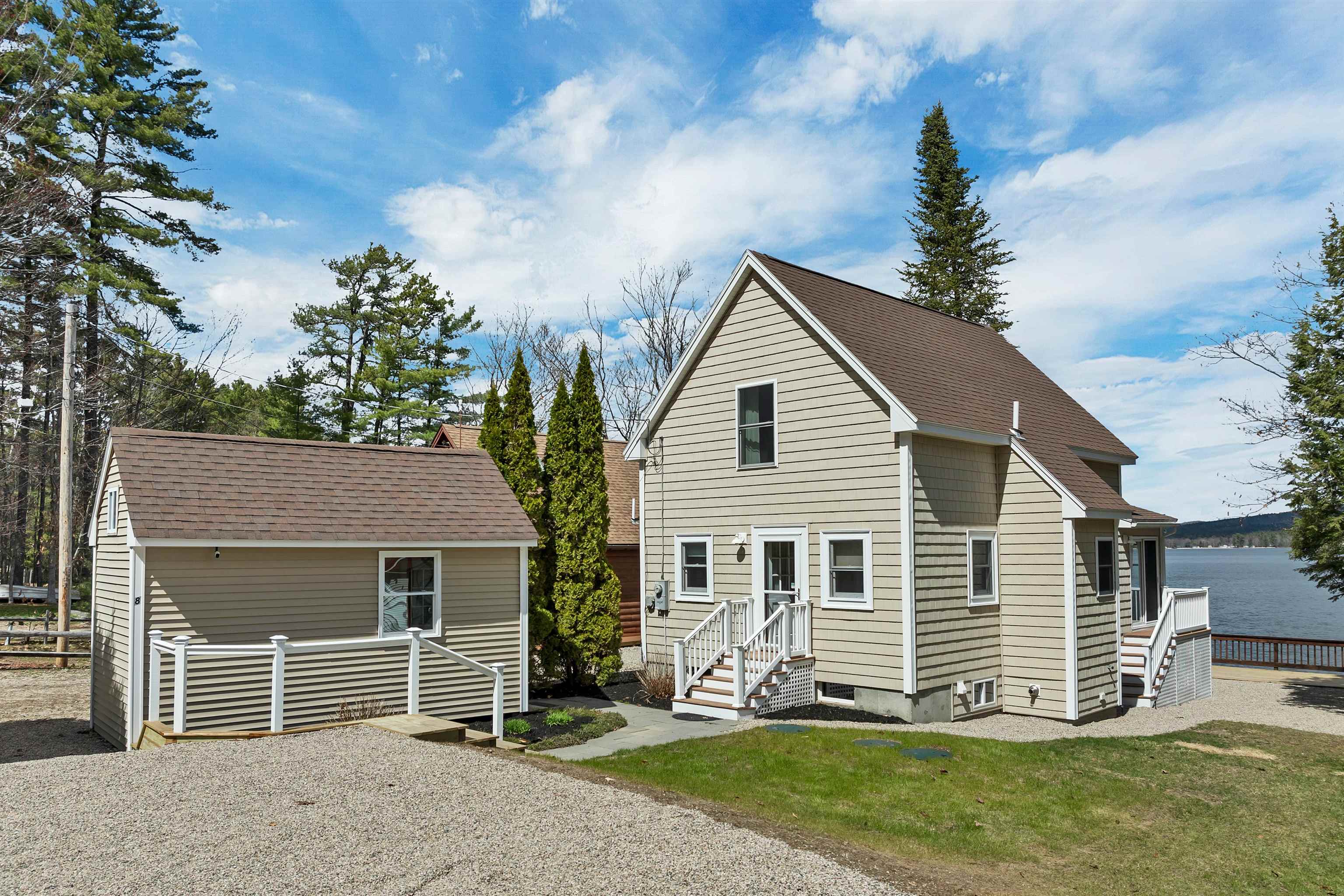 8 Leland Rd, Effingham, NH 03882