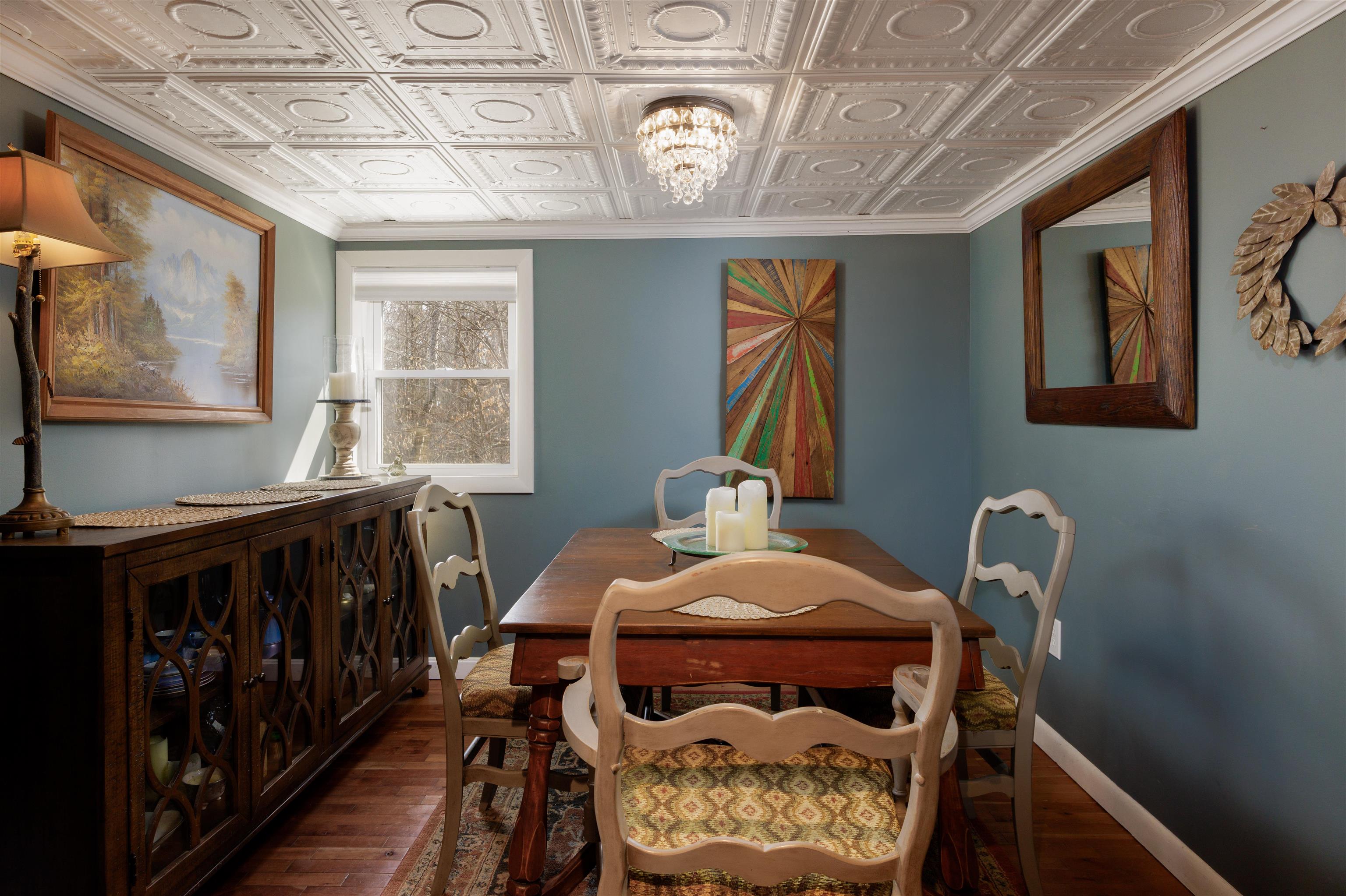 97 Wolfeboro Rd, Hanover, NH 03755