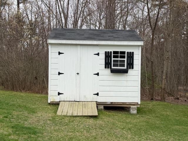 19 Atlas Pl, Derry, NH 03038