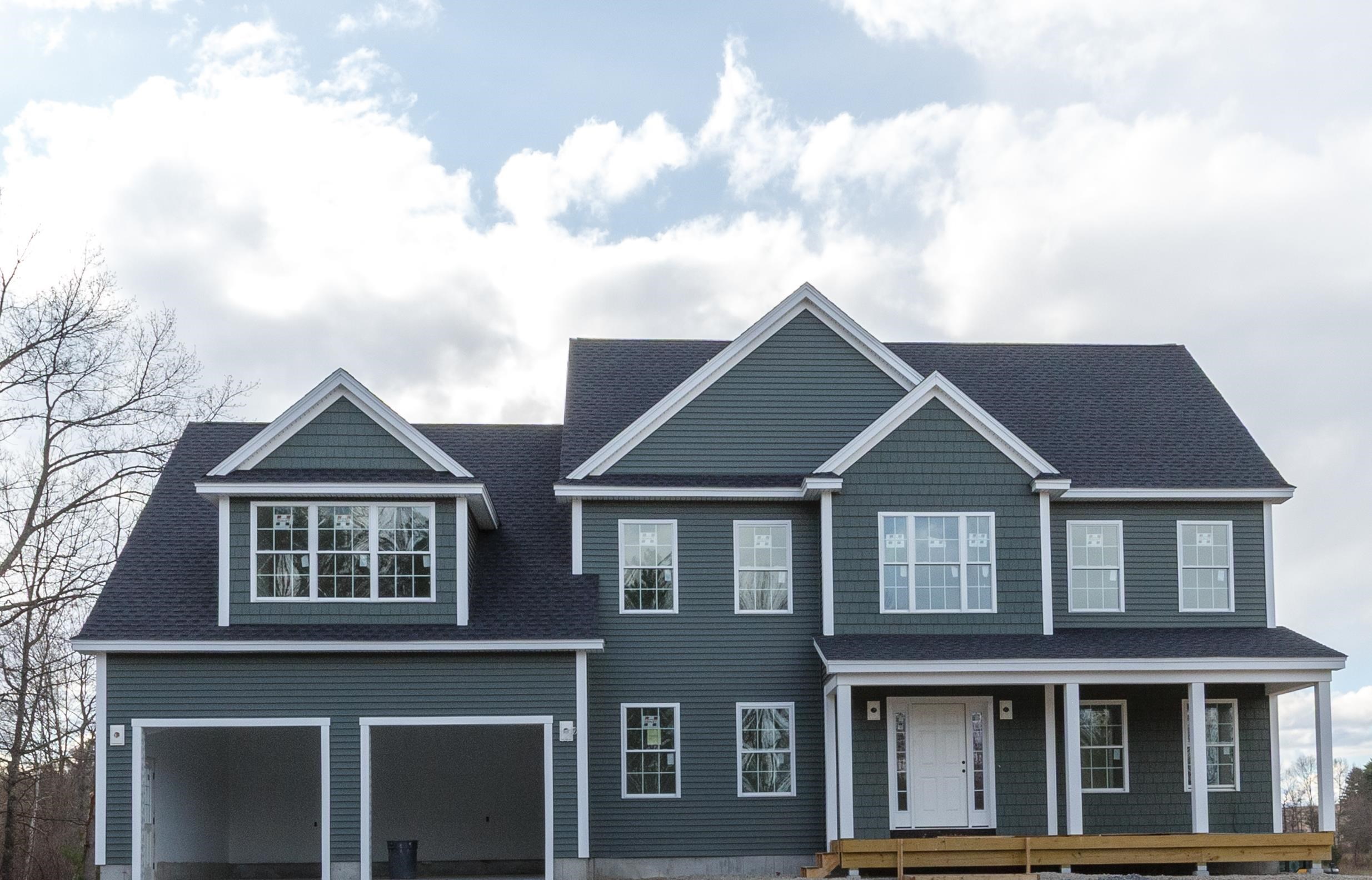 10 Haystack Cir, Pelham, NH 03076