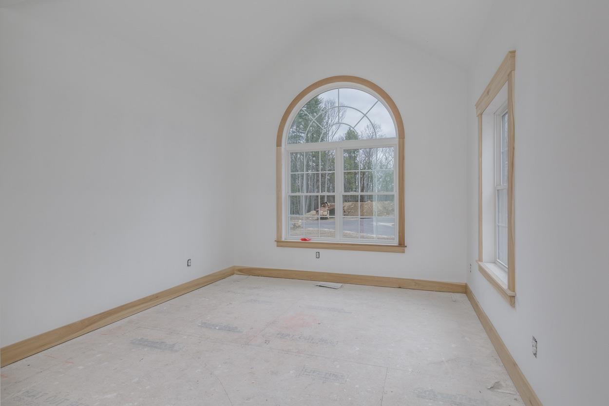 54 Haystack Cir, Pelham, NH 03076