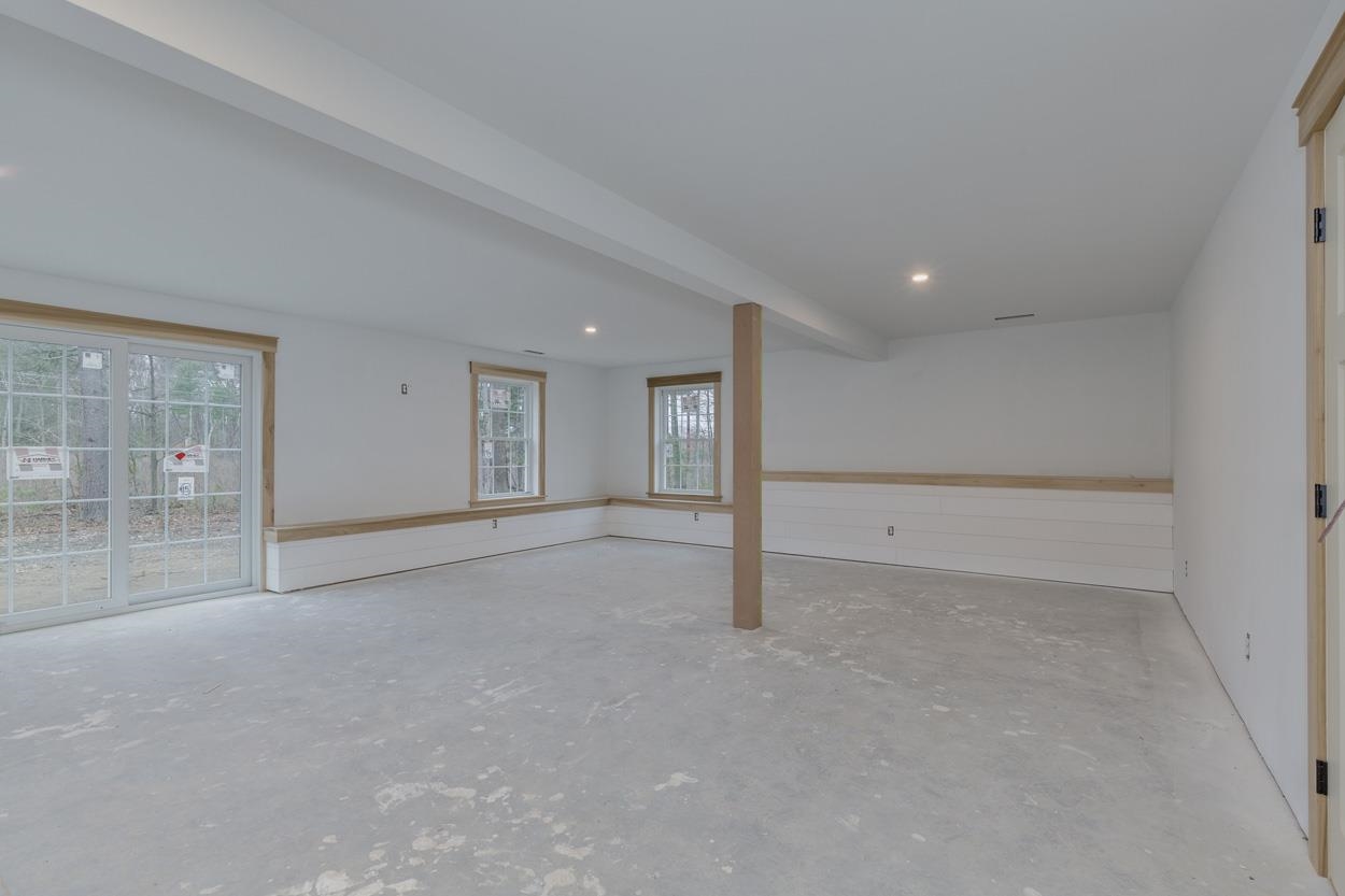 54 Haystack Cir, Pelham, NH 03076