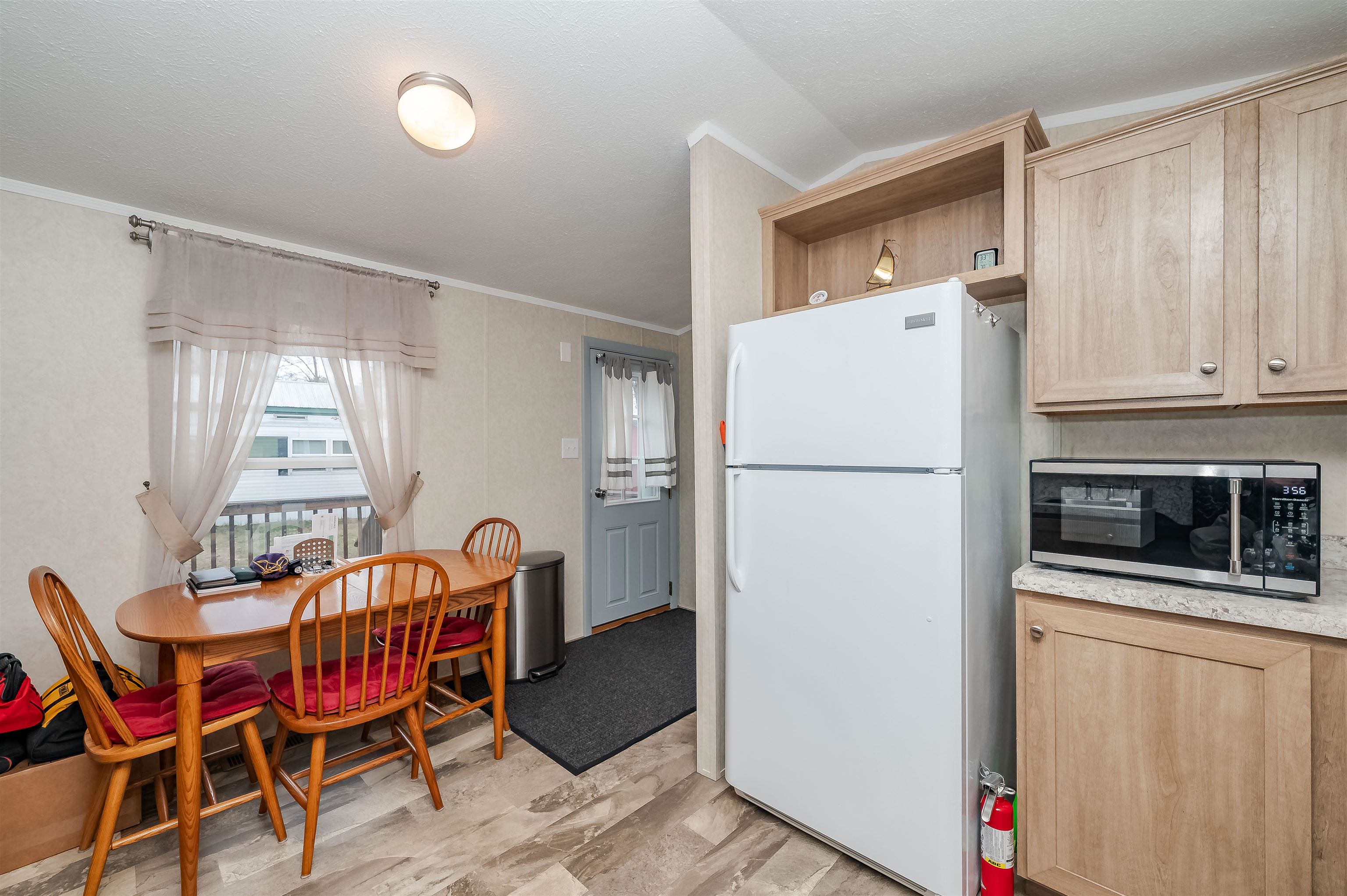 7 S Dewberry Ln, Rochester, NH 03867