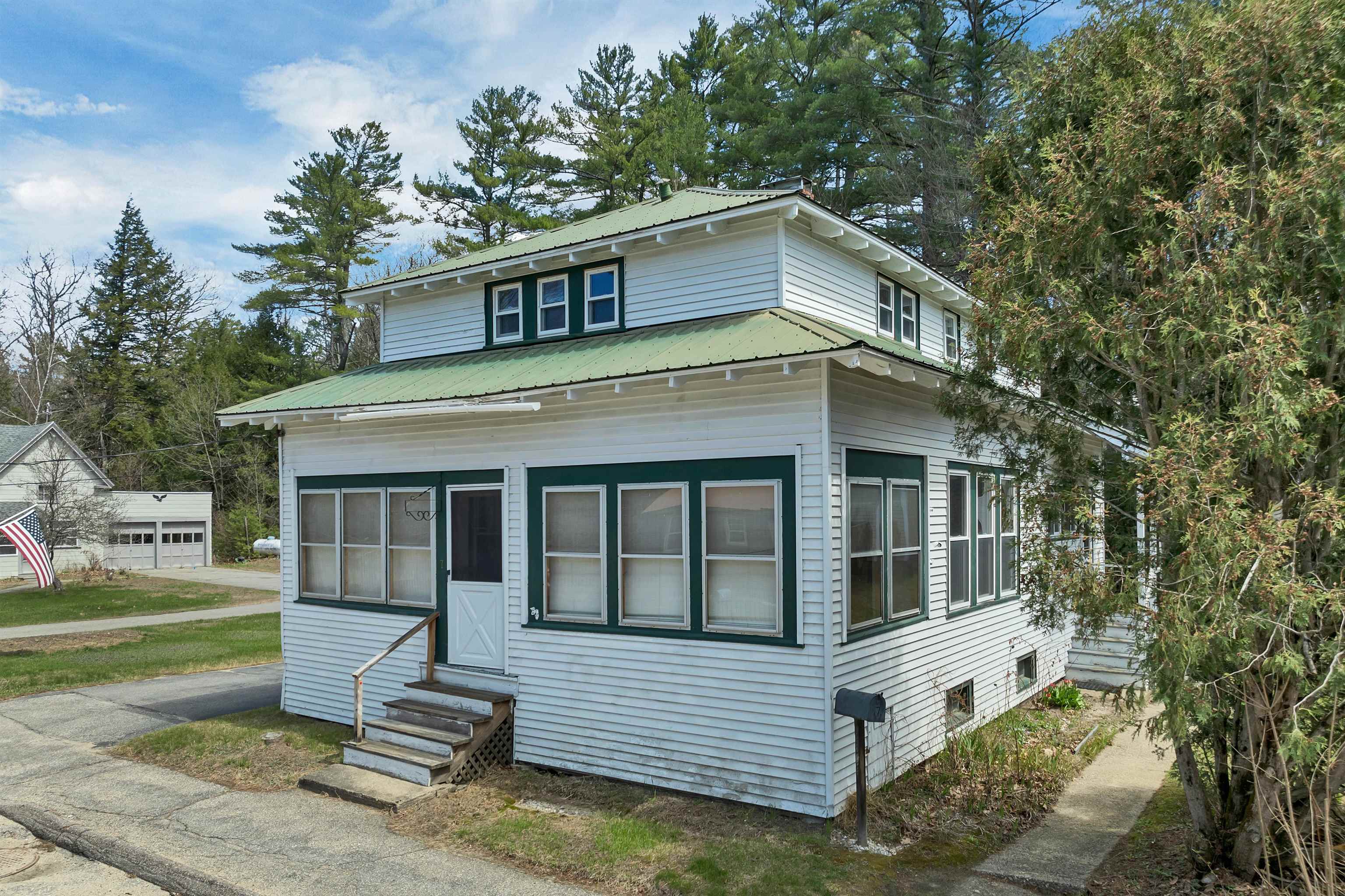 7 Bayley Ave, Plymouth, NH 03264