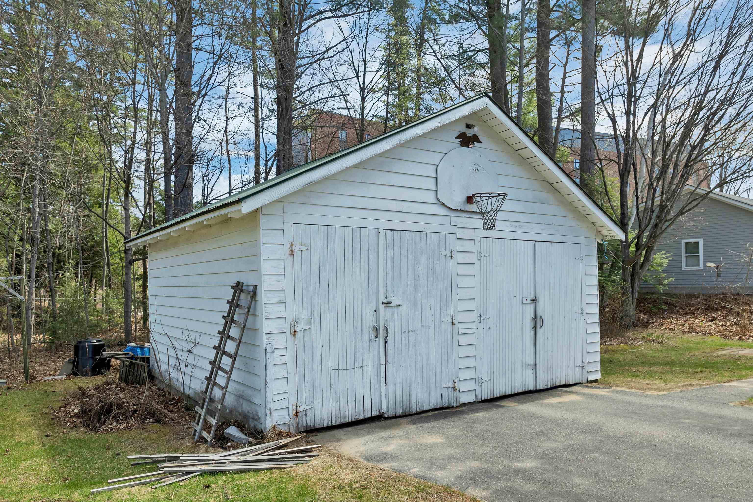 7 Bayley Ave, Plymouth, NH 03264