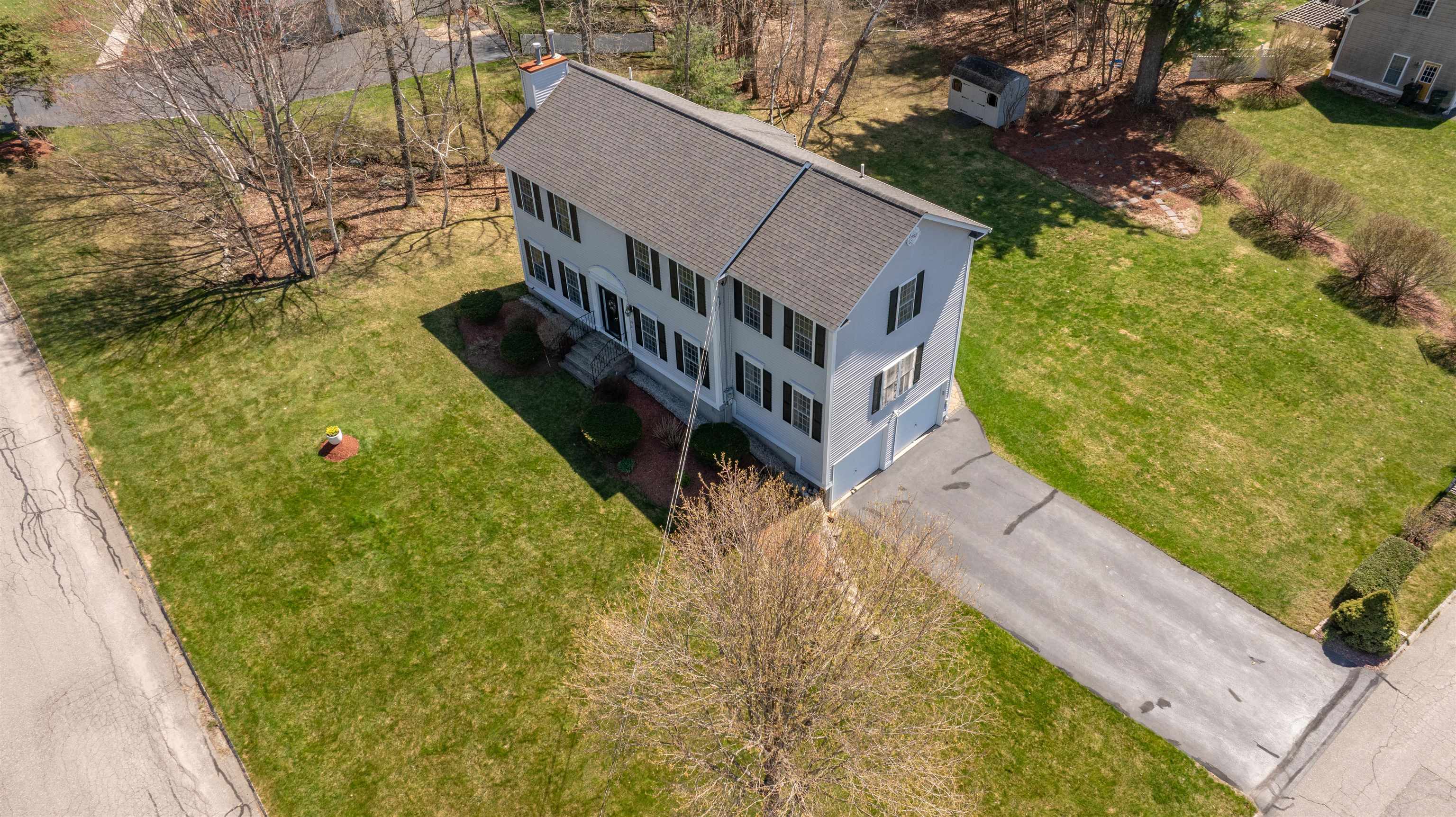 59 Rosegate Farm Rd, Manchester, NH 03109