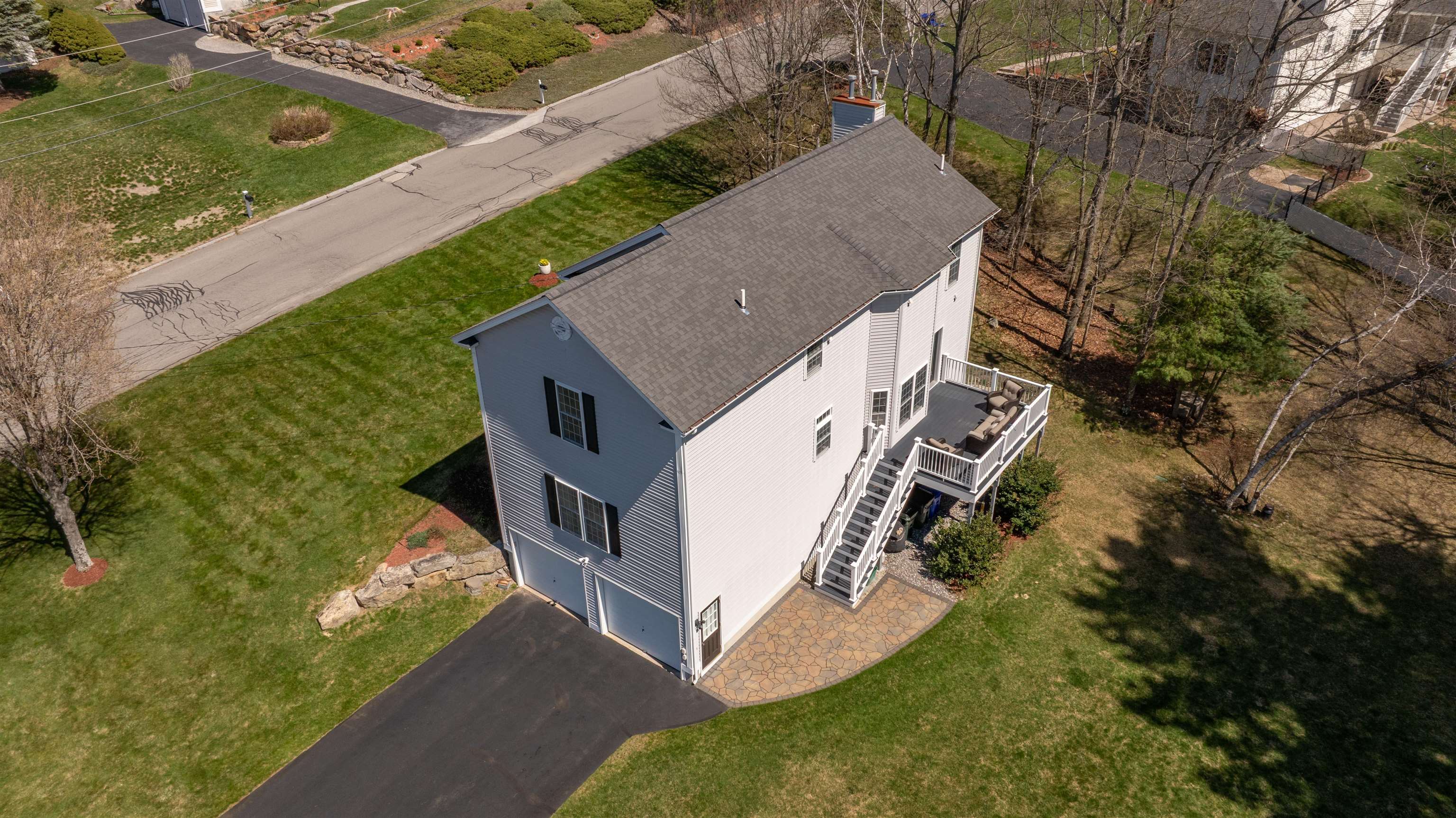 59 Rosegate Farm Rd, Manchester, NH 03109