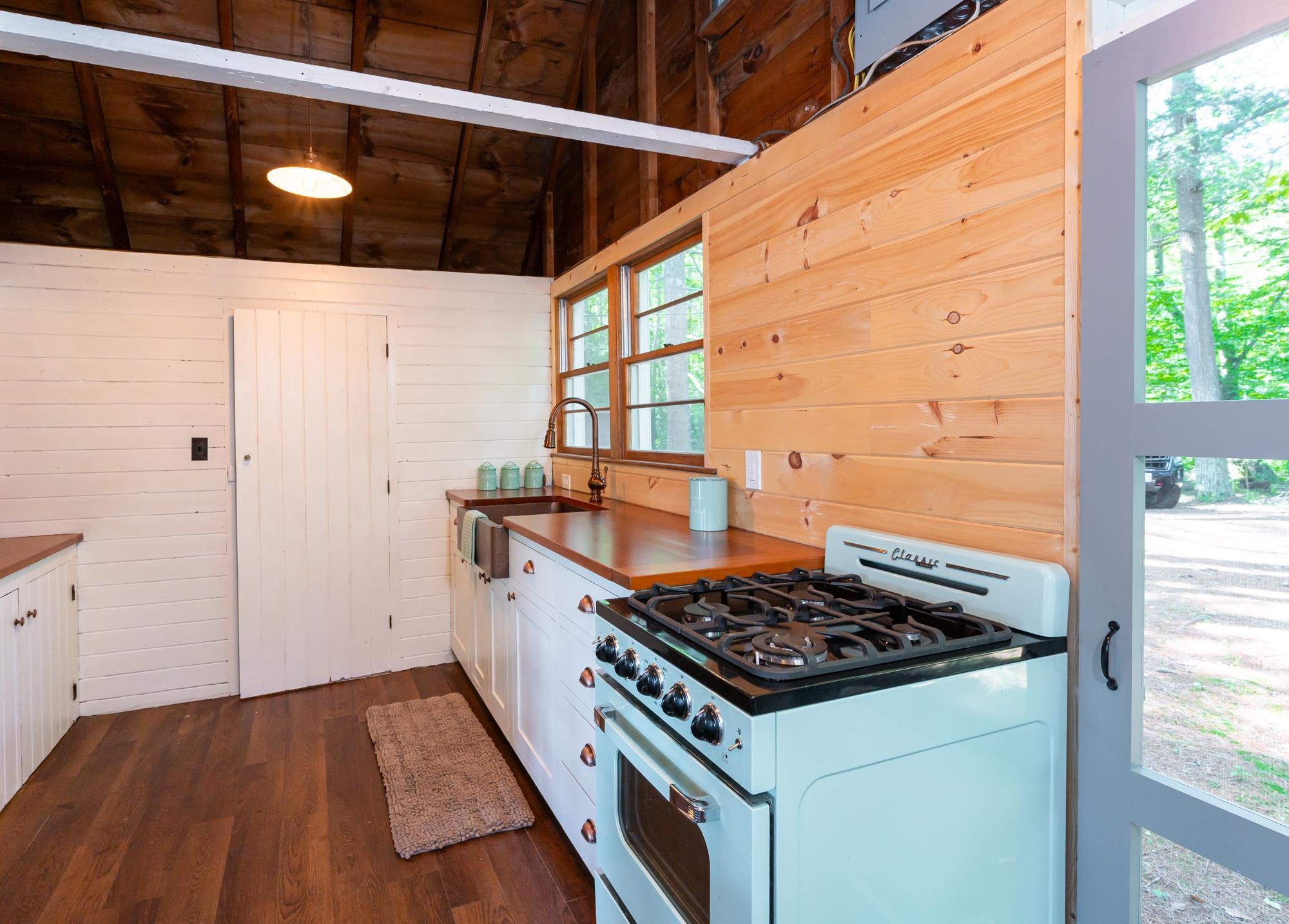 31-33 Sherene Orchard Rd, Meredith, NH 03253