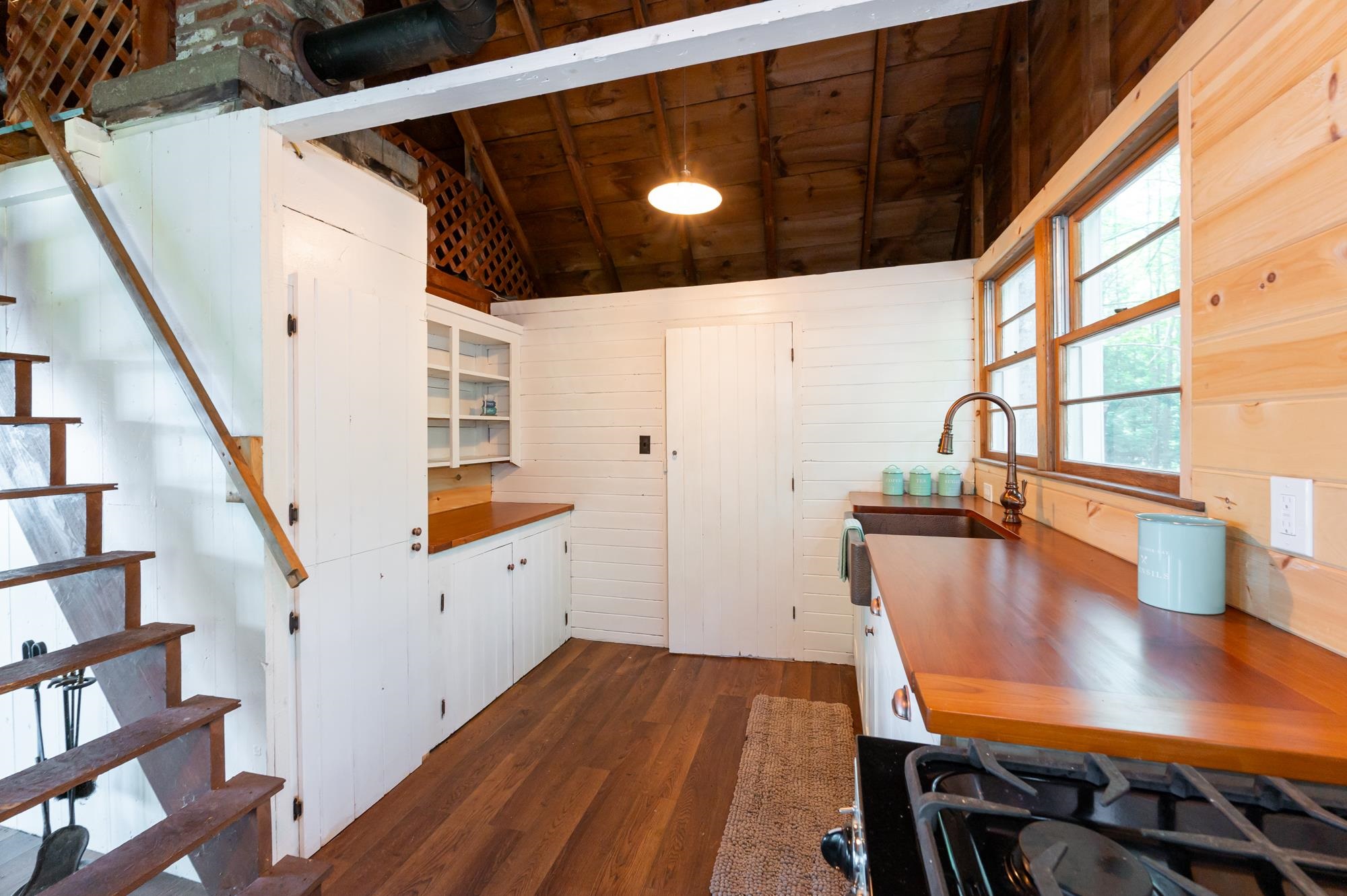 31-33 Sherene Orchard Rd, Meredith, NH 03253