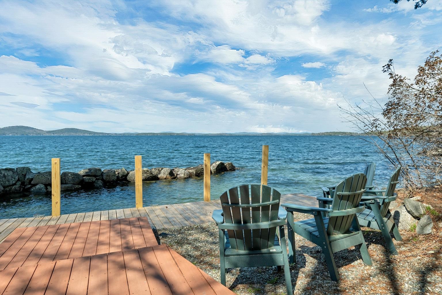 44 Eaglemere Rd, Tuftonboro, NH 03853