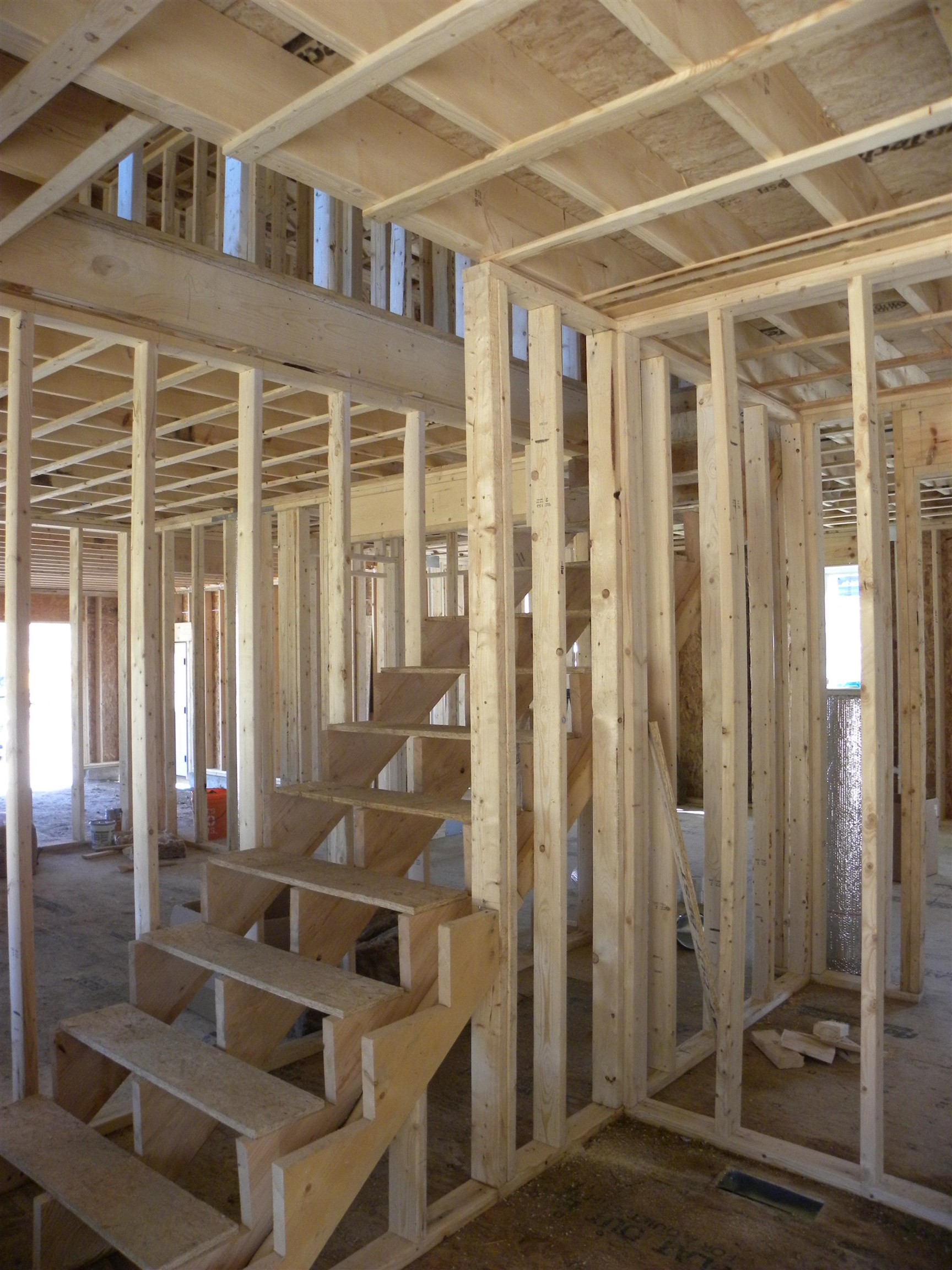 11 Hillside Ter, Danville, NH 03819