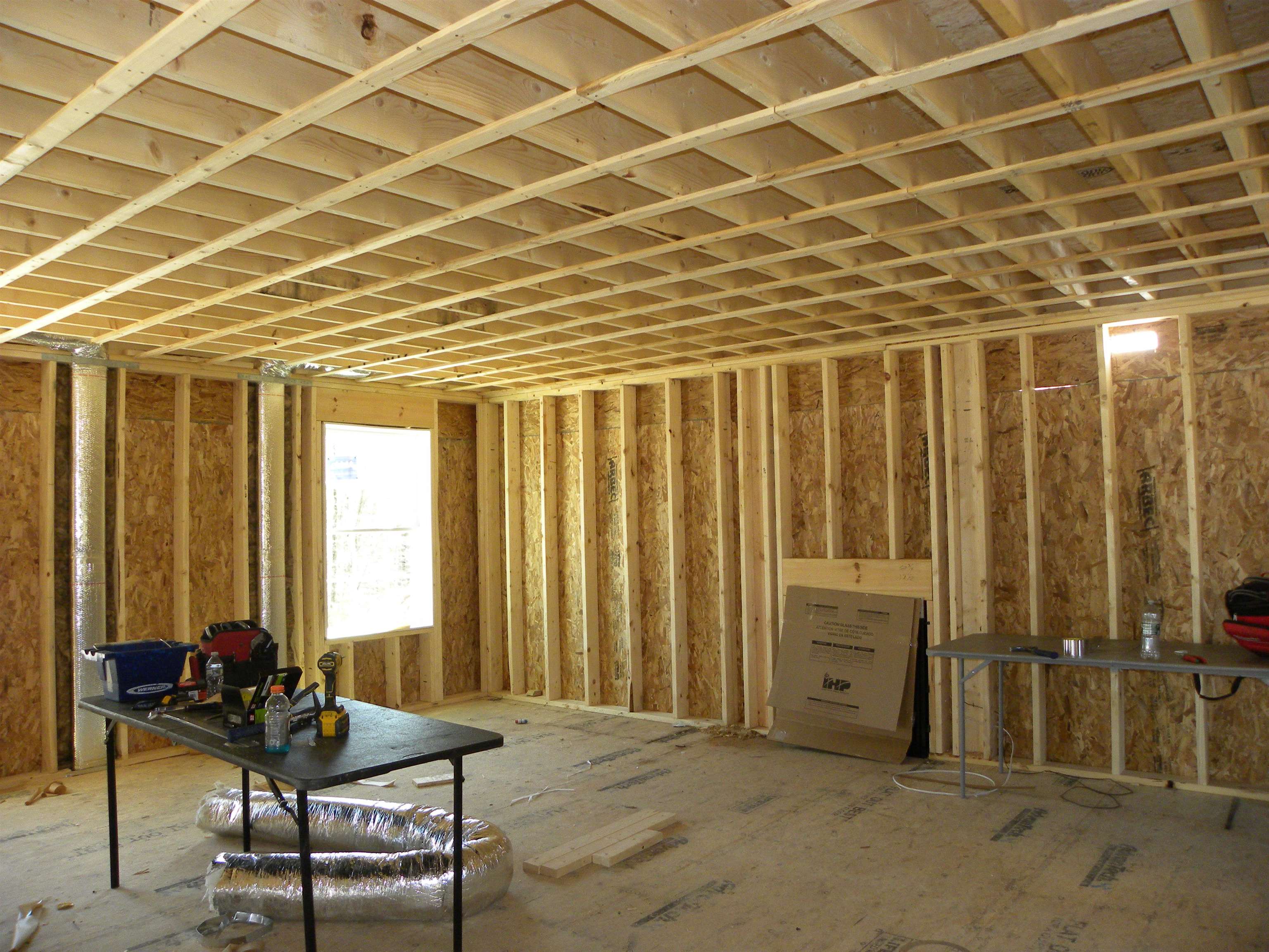 11 Hillside Ter, Danville, NH 03819