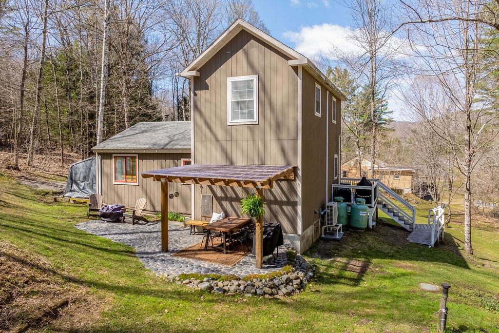 39 Parsonage Rd, Cornish, NH 03745