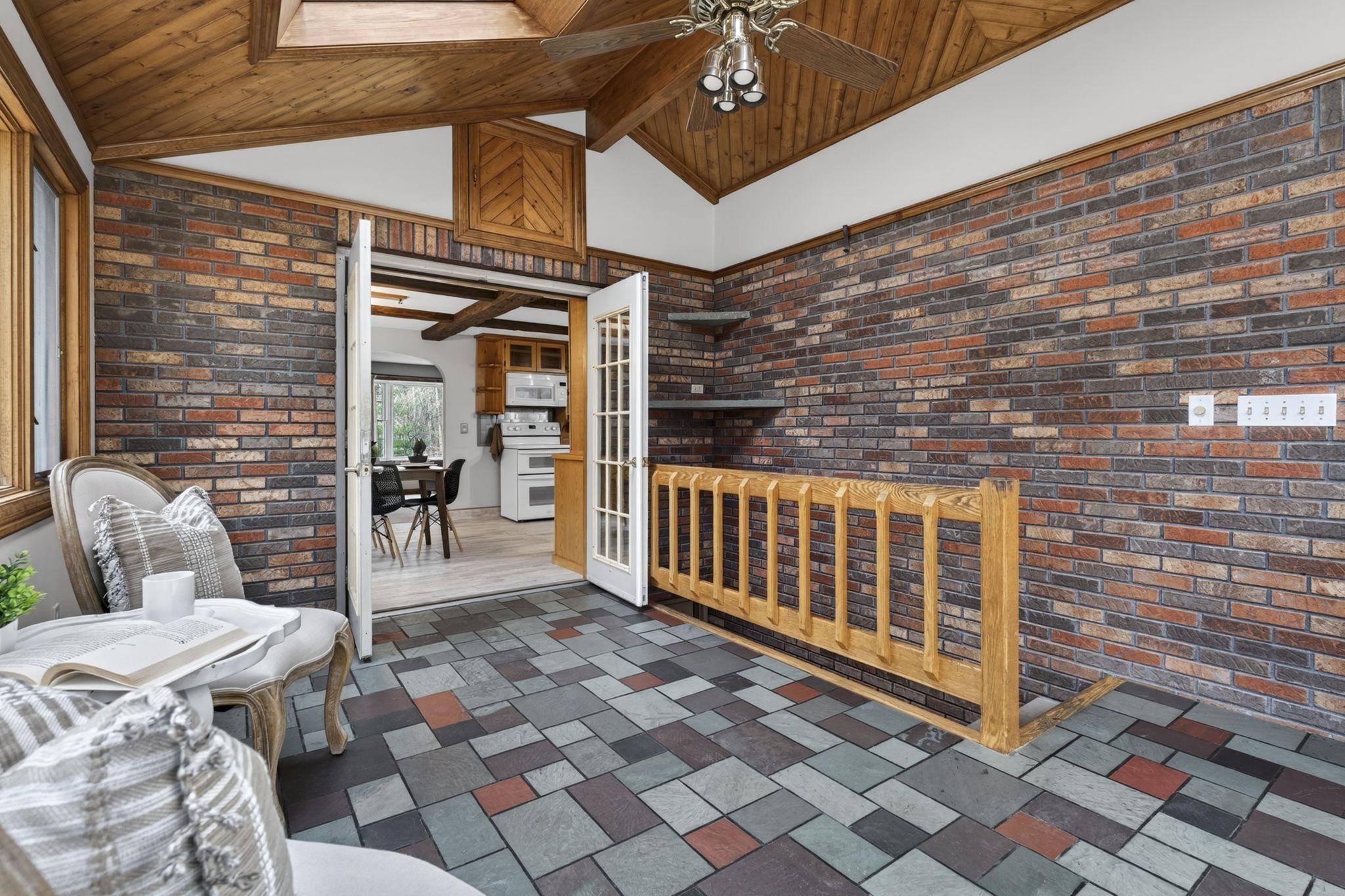 405 N River Rd, Epping, NH 03042