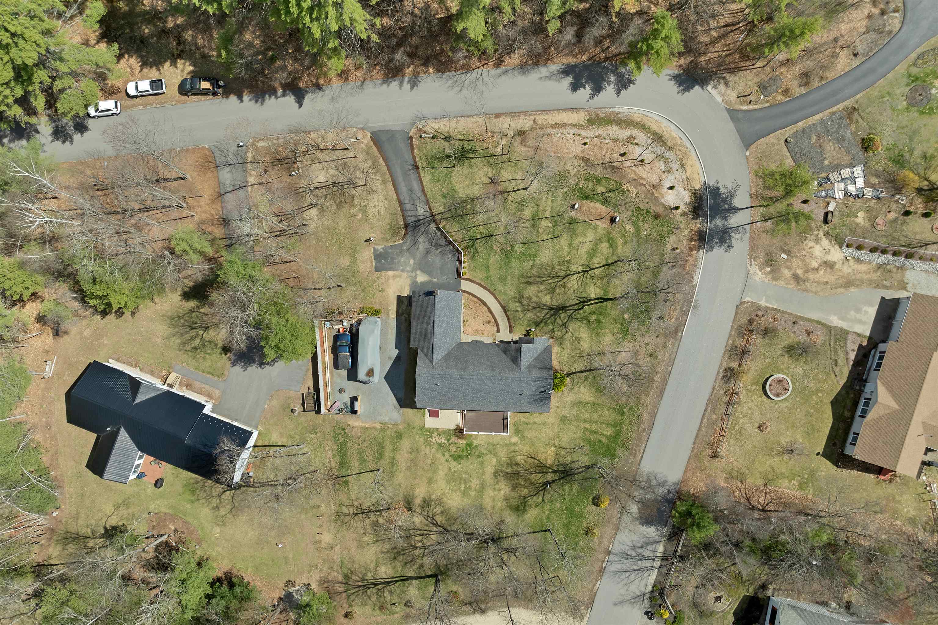 22 Fairway Dr, Ashland, NH 03217