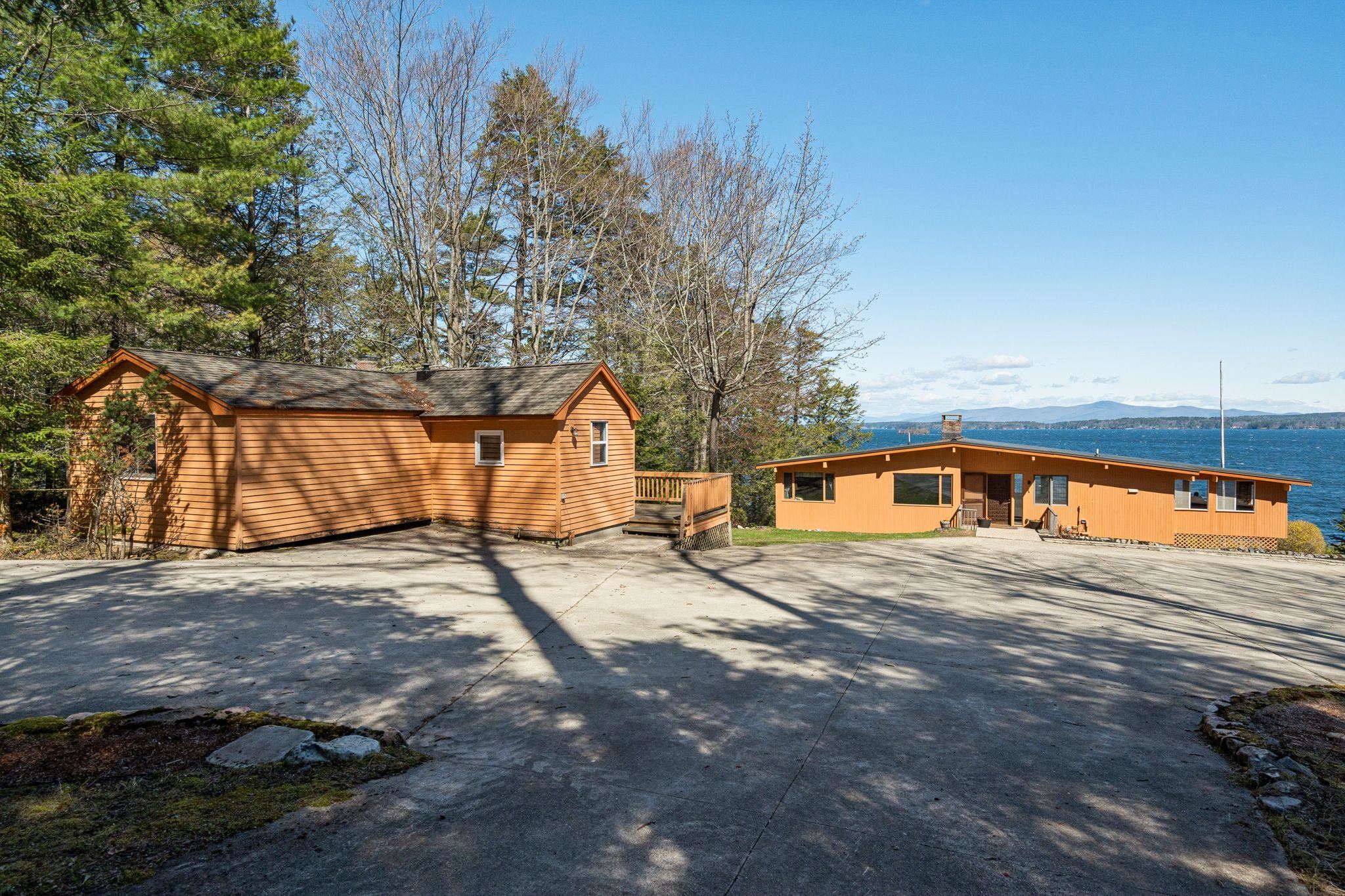 240 Black Point Rd, Alton, NH 03810