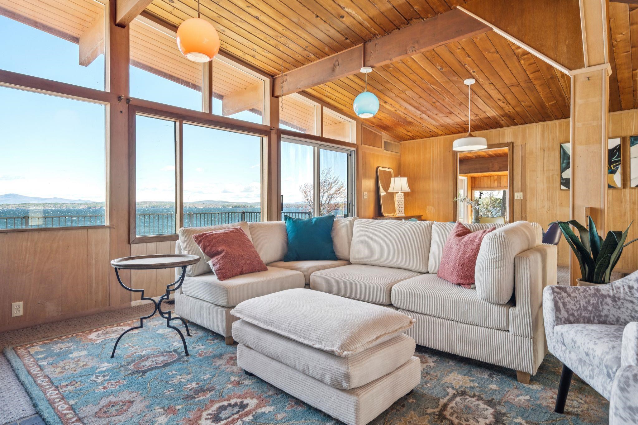 240 Black Point Rd, Alton, NH 03810