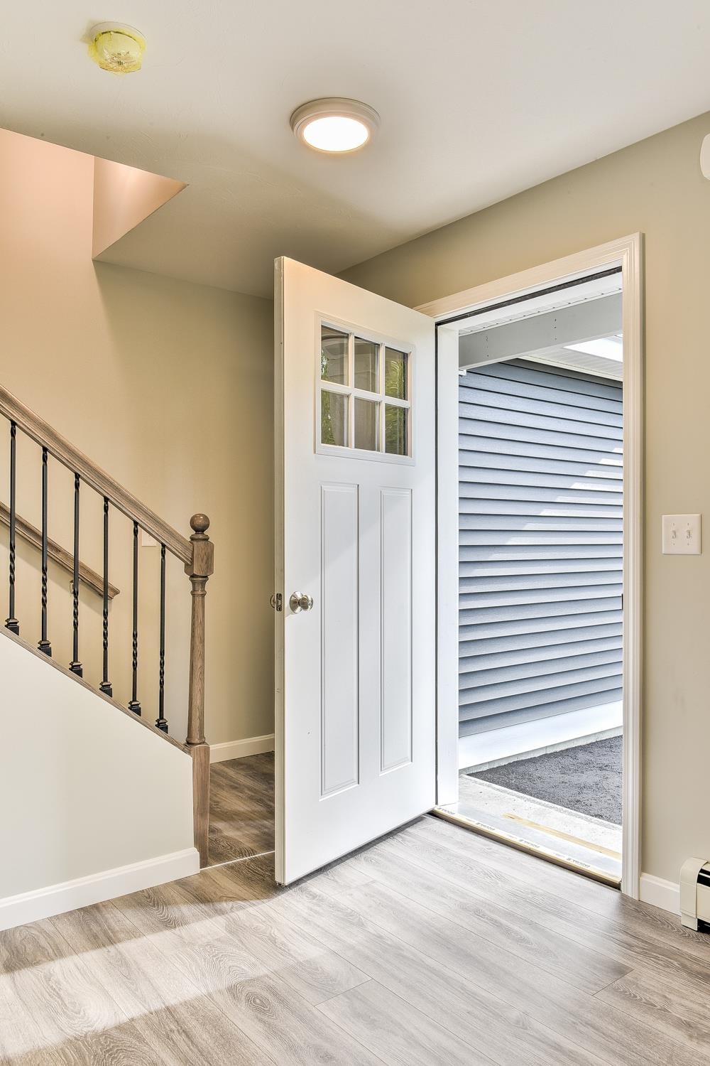 9 Ashley Ave, Hinsdale, NH 03451