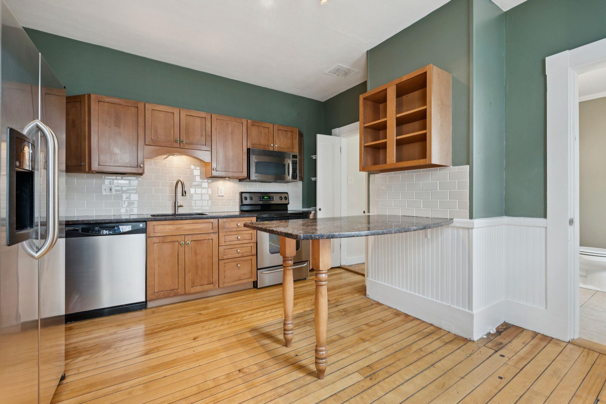 Photo 2 of Condo for sale at 20 Richmond St, Dover, NH 03820 | MLS# 5085618 | Listing updated on 2026-10-06