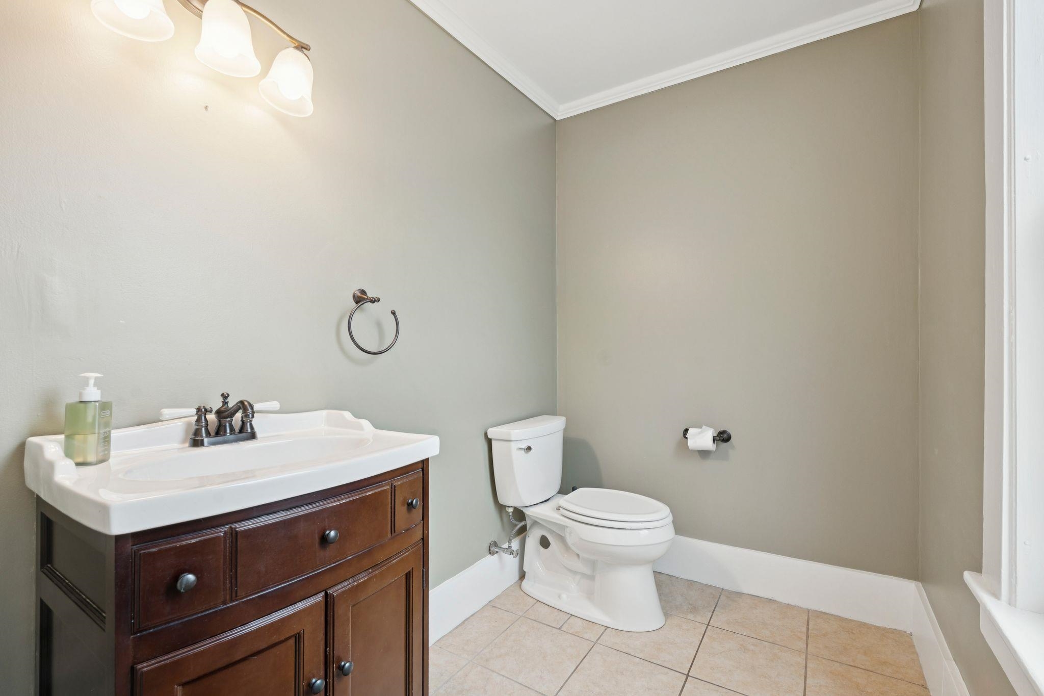 20 Richmond St, Dover, NH 03820