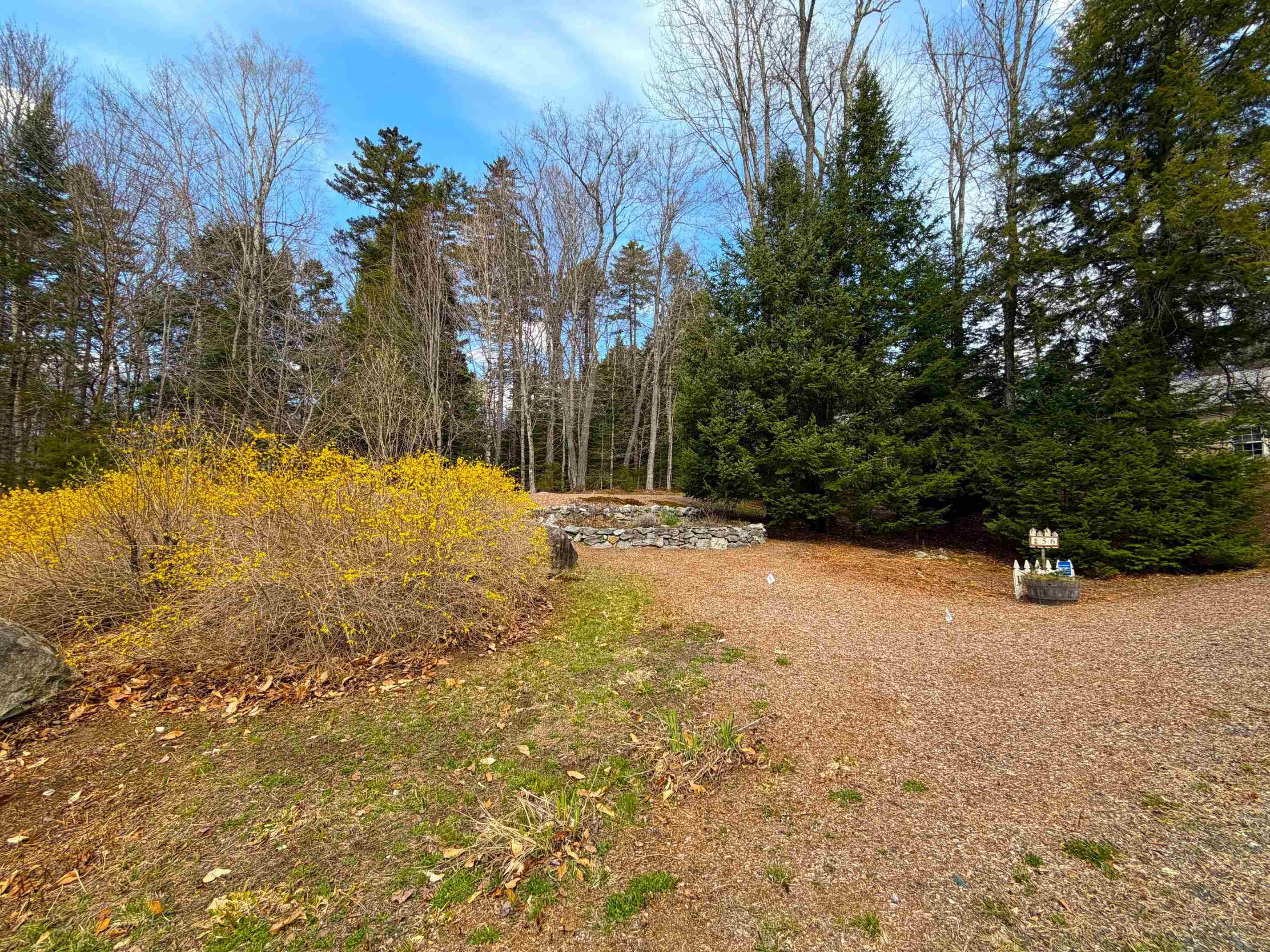 56 Glenwood Dr, Springfield, NH 03284