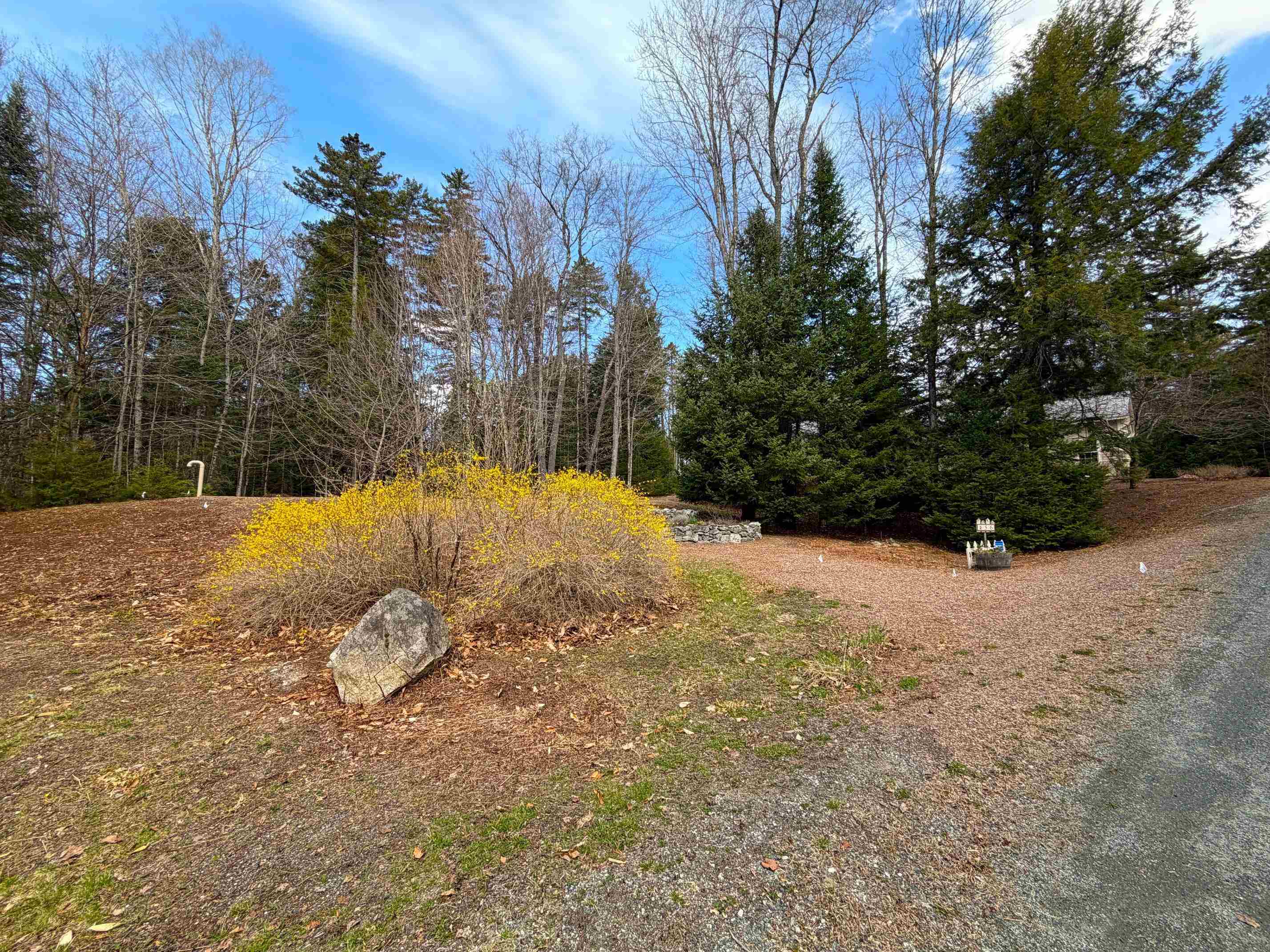 56 Glenwood Dr, Springfield, NH 03284