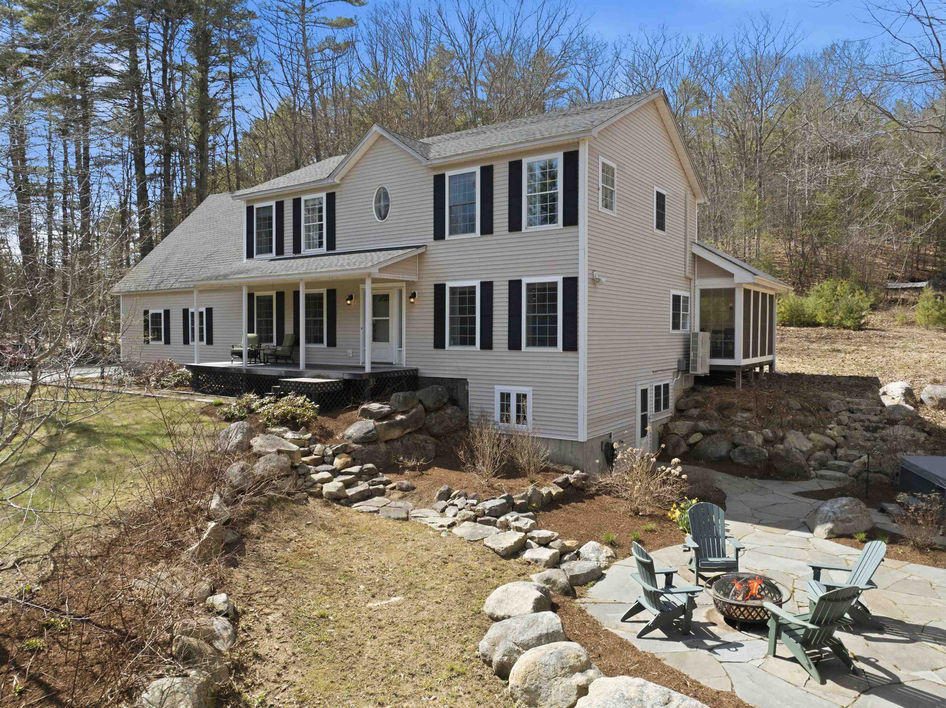 249 Perch Pond Rd, Holderness, NH 03245