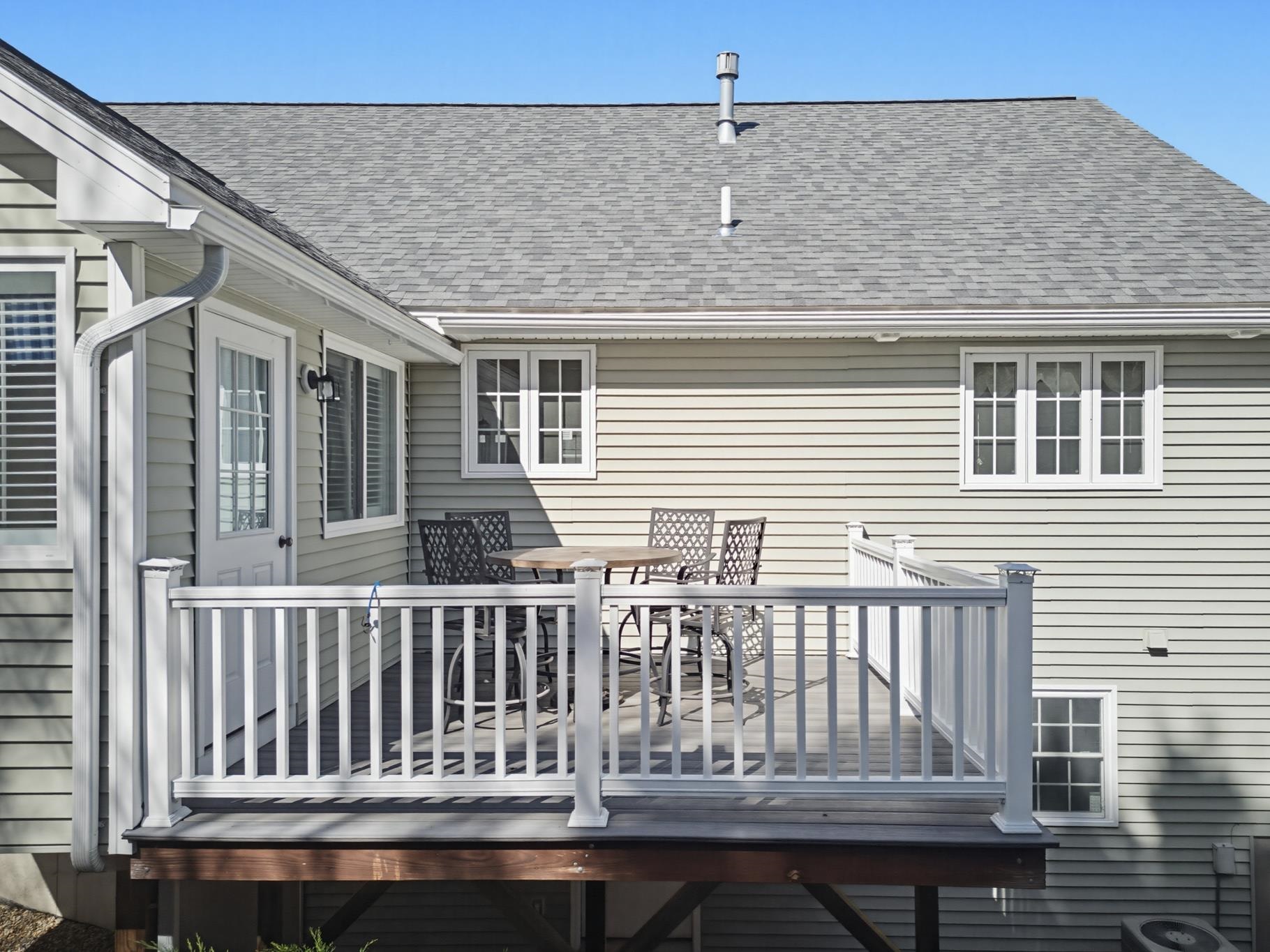 42 Iris Ln, Loudon, NH 03307