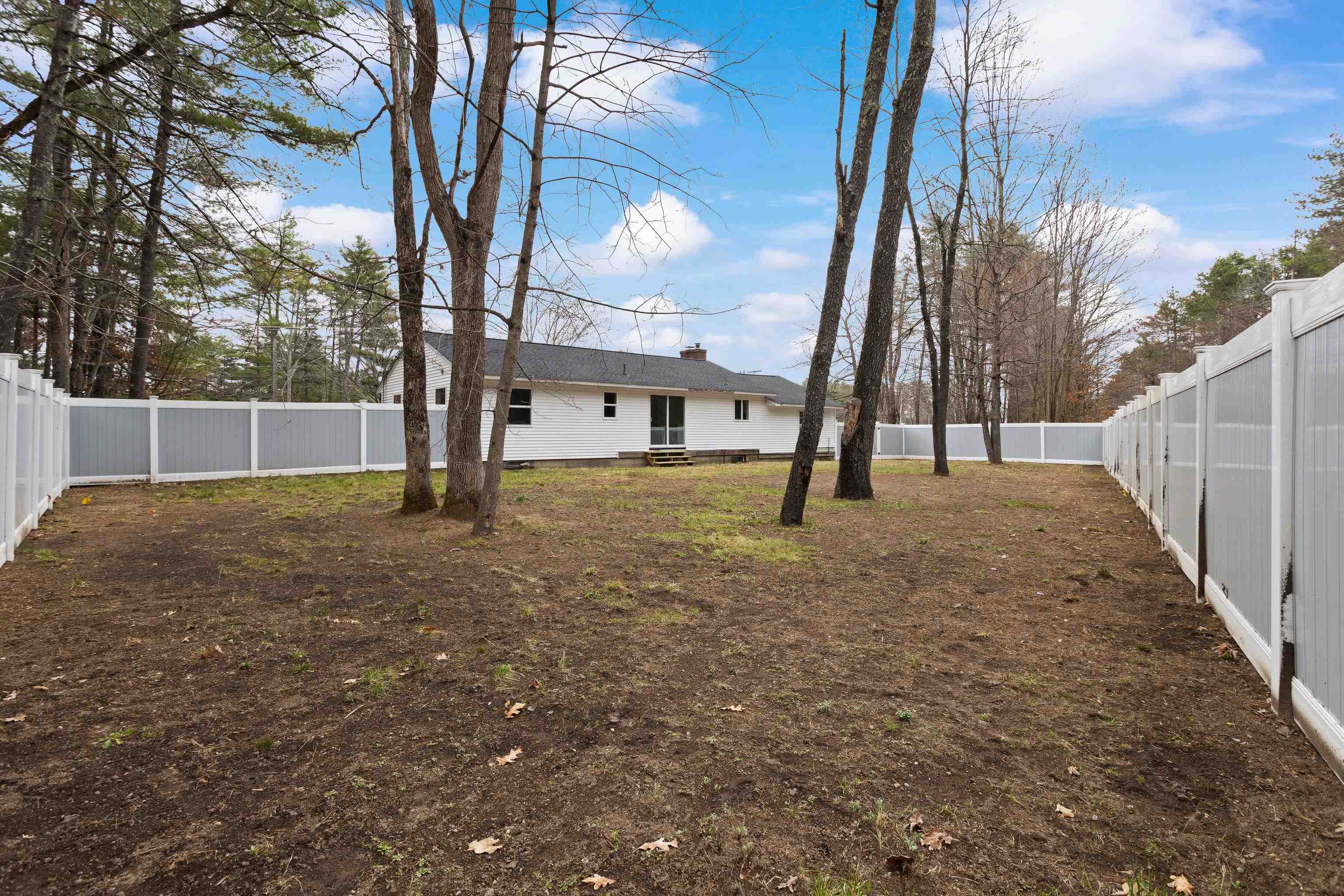 33 State Route 101a Route, Amherst, NH 03031