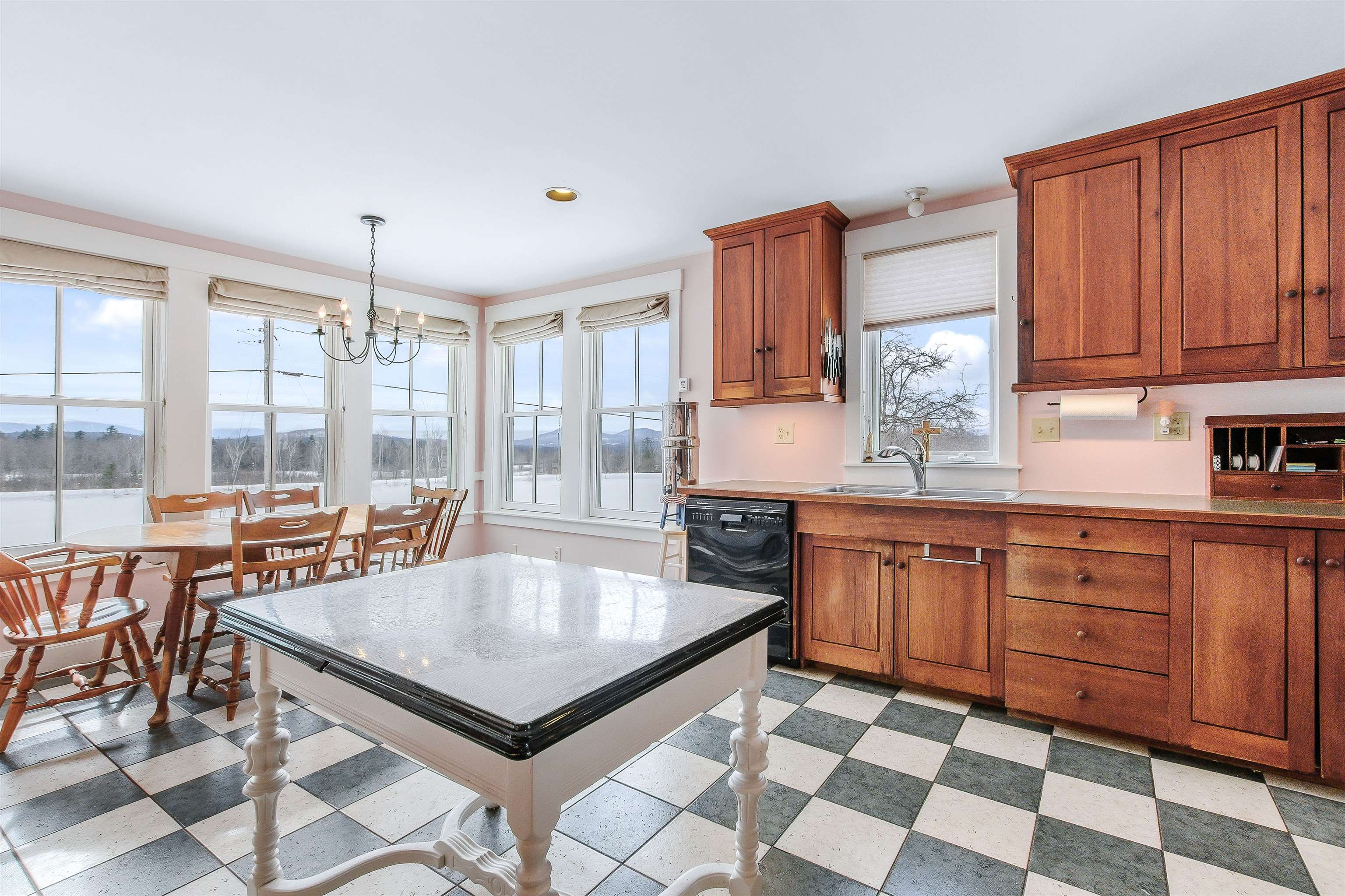 26 Herman Savage Rd, Northumberland, NH 03584