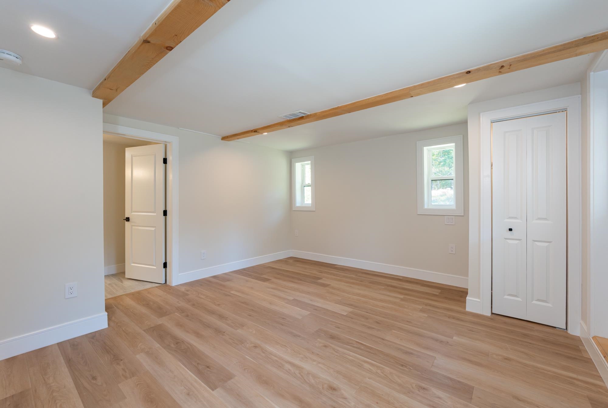 First Floor Primary Suite 25116392