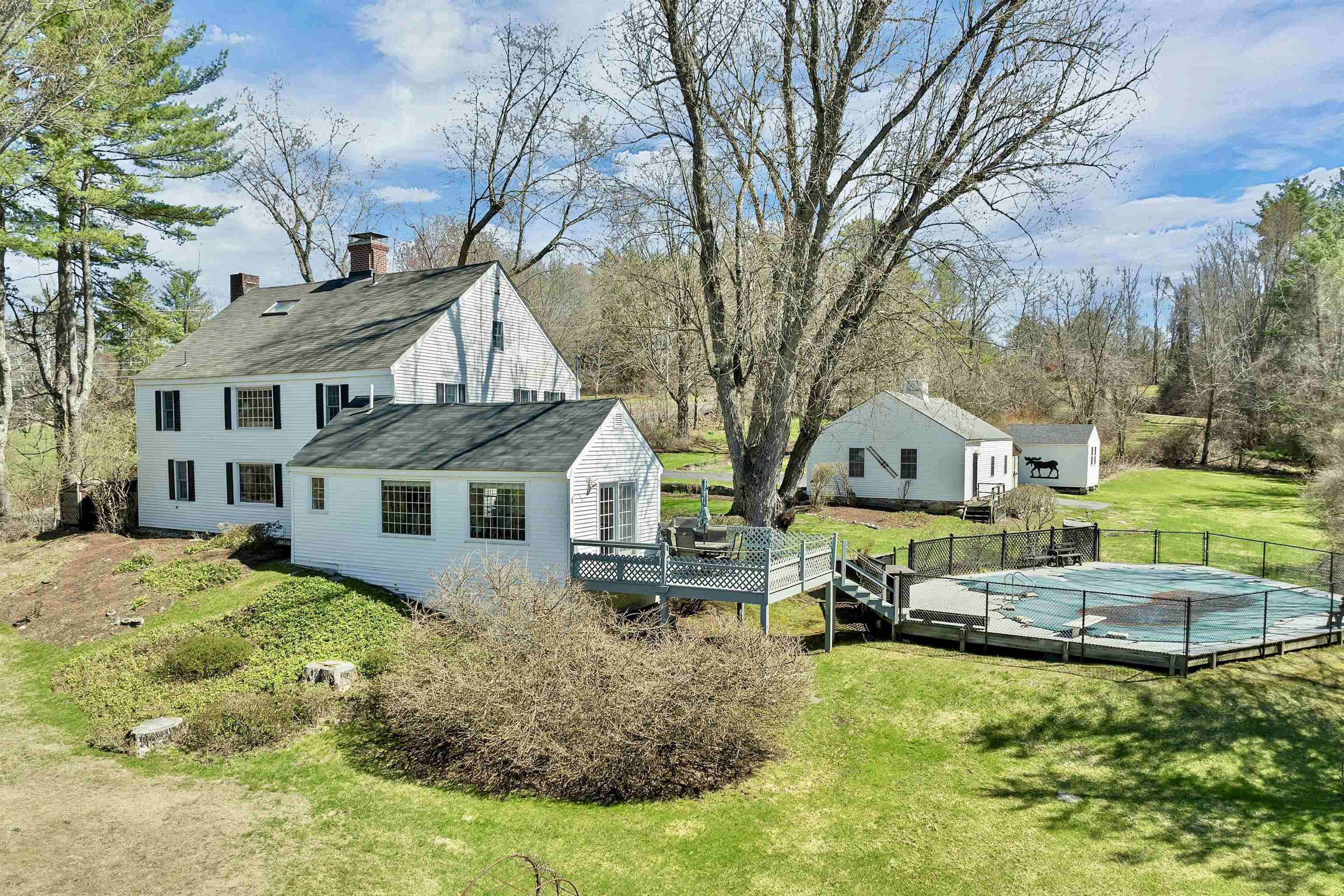 247 Meredith Center Rd, Meredith, NH 03253