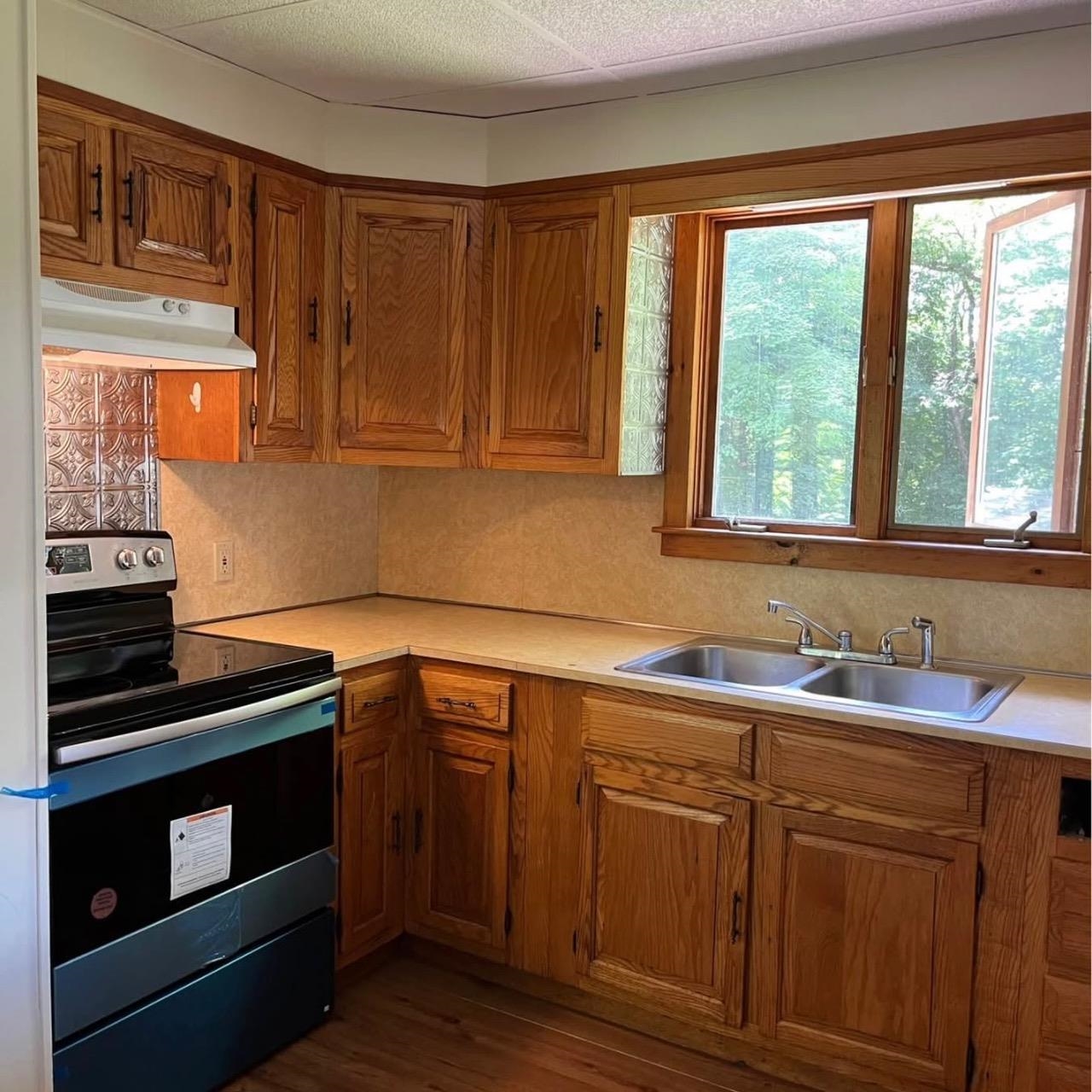 96 Sixth St, Dover, NH 03820