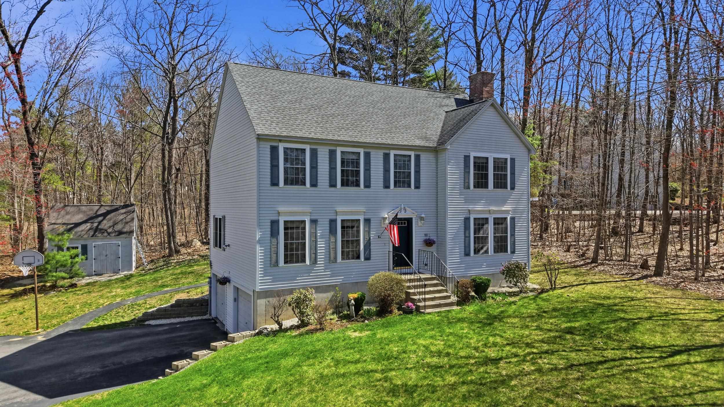 10 Virginia Ct, Hooksett, NH 03106