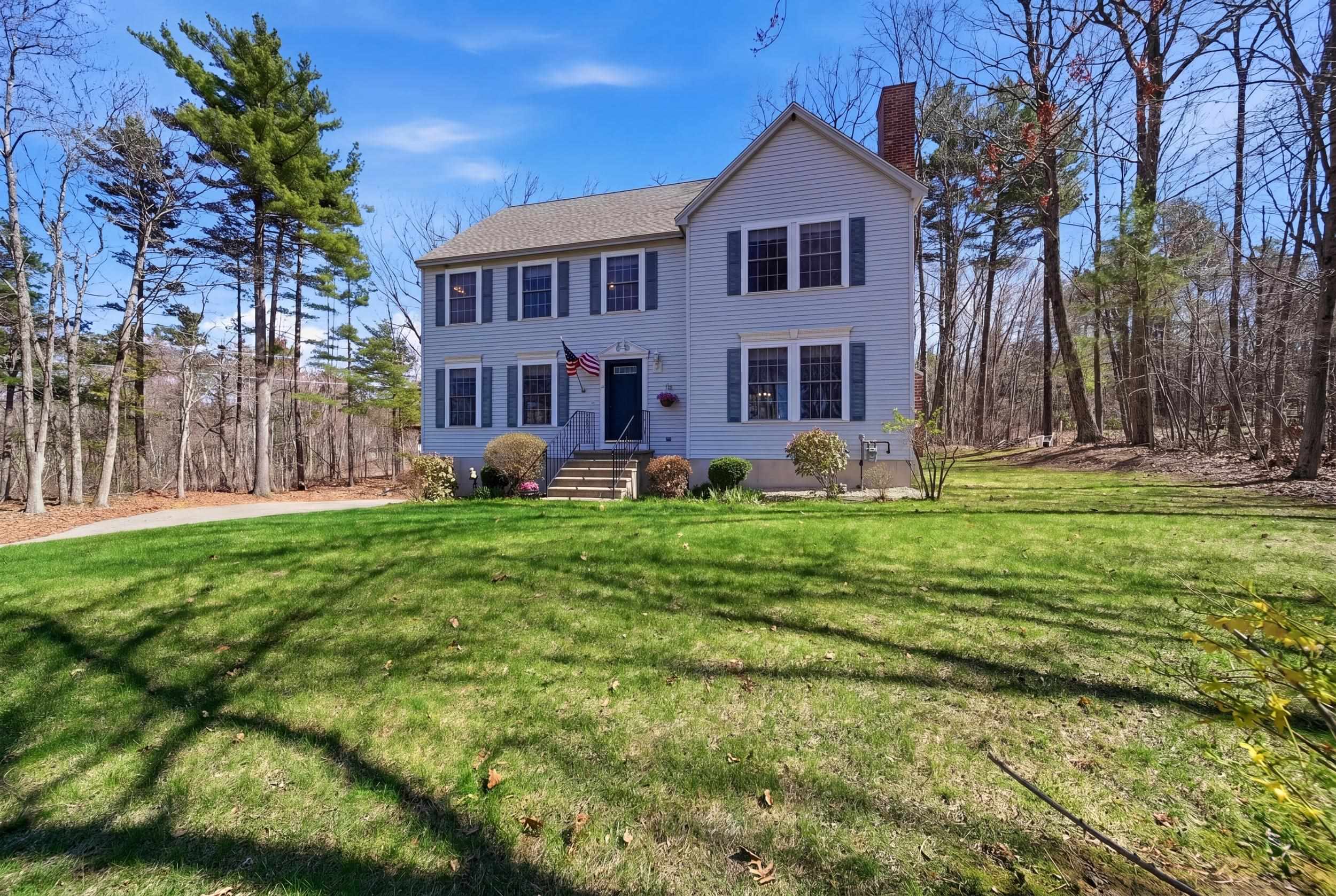 10 Virginia Ct, Hooksett, NH 03106