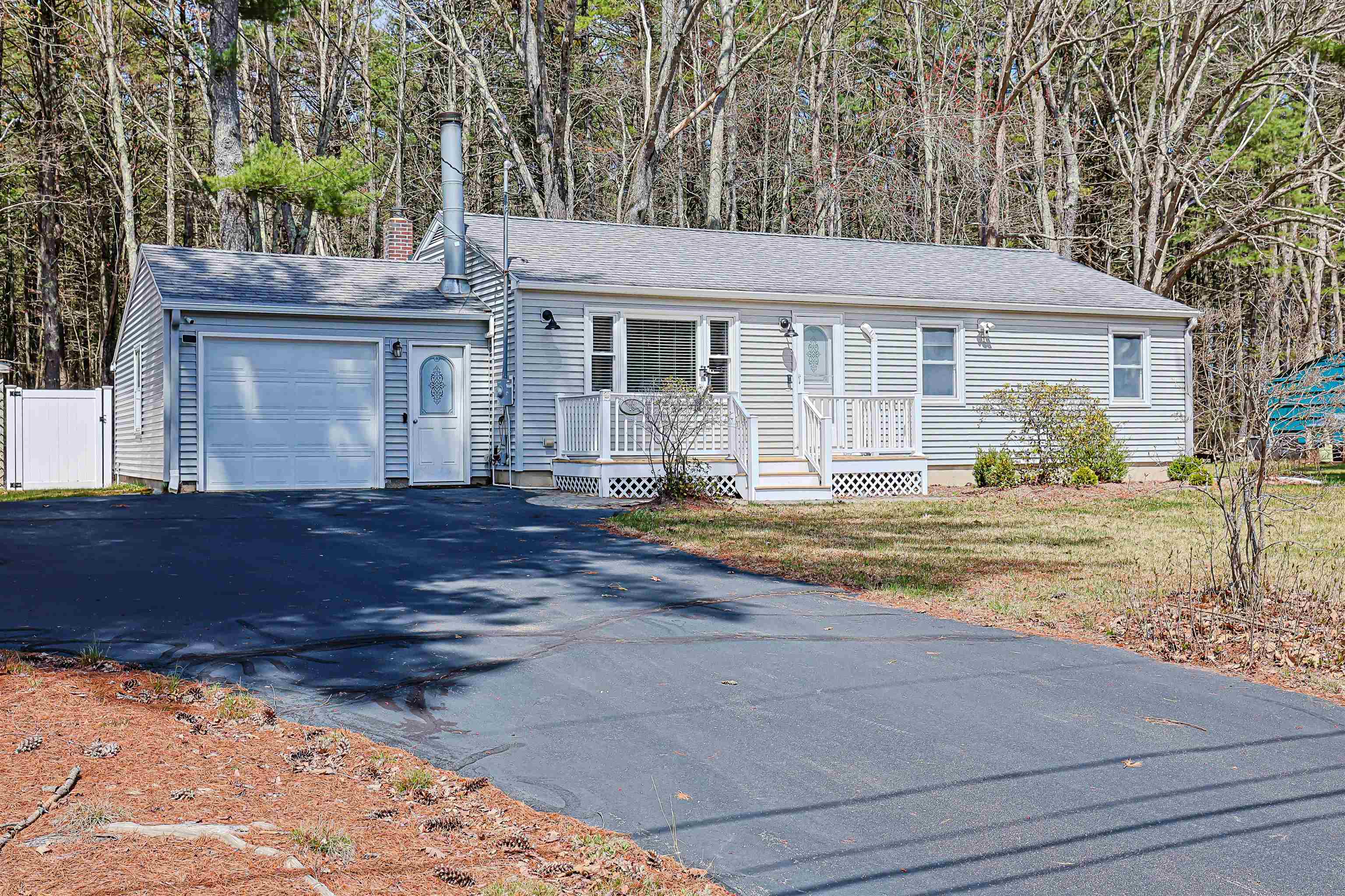 19 Strafford Rd, Dover, NH 03820