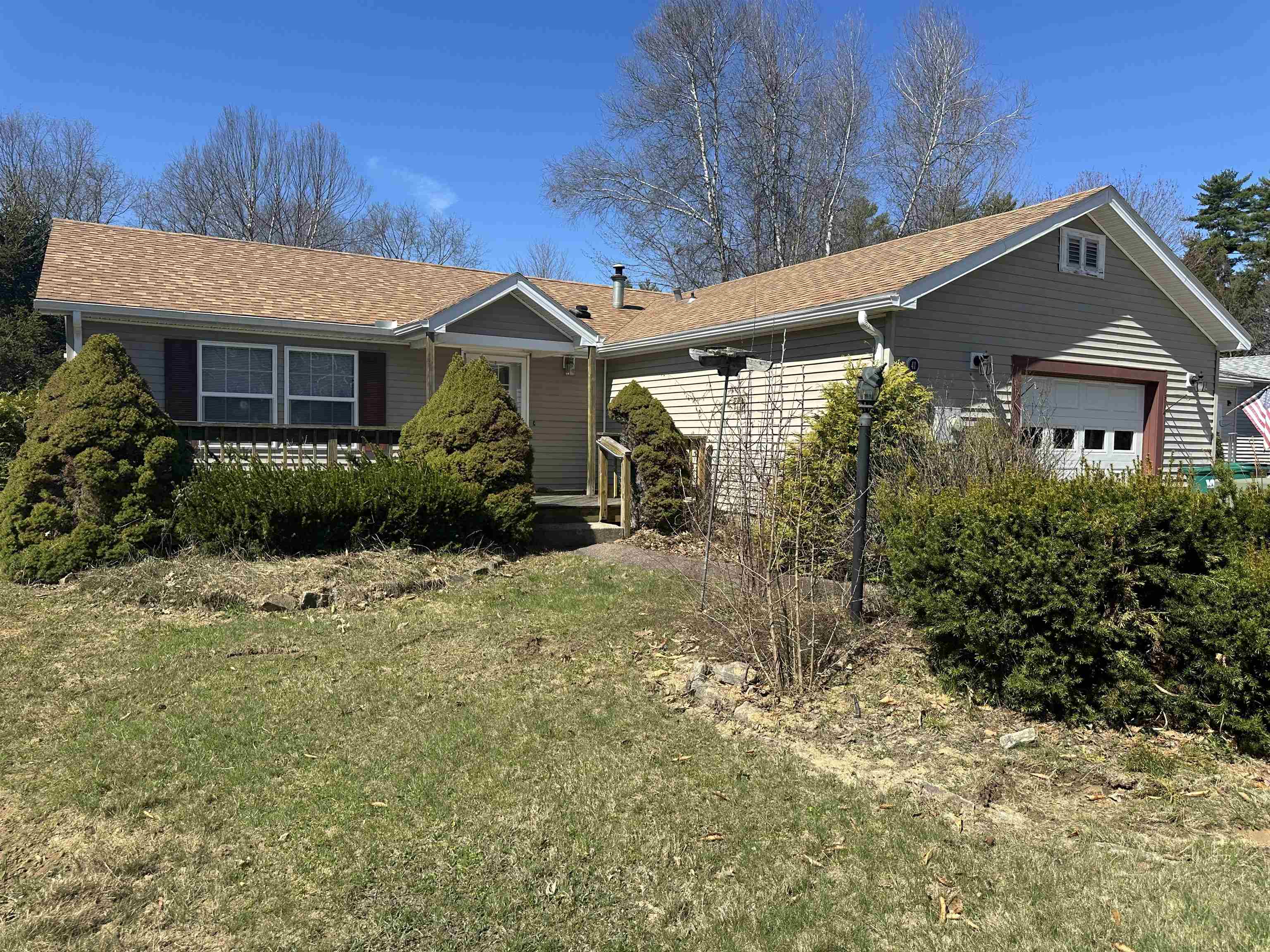 41 Magnolia Ln, Belmont, NH 03220