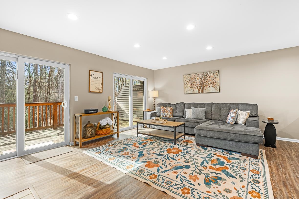 9 Village Falls Way, Merrimack, NH 03054