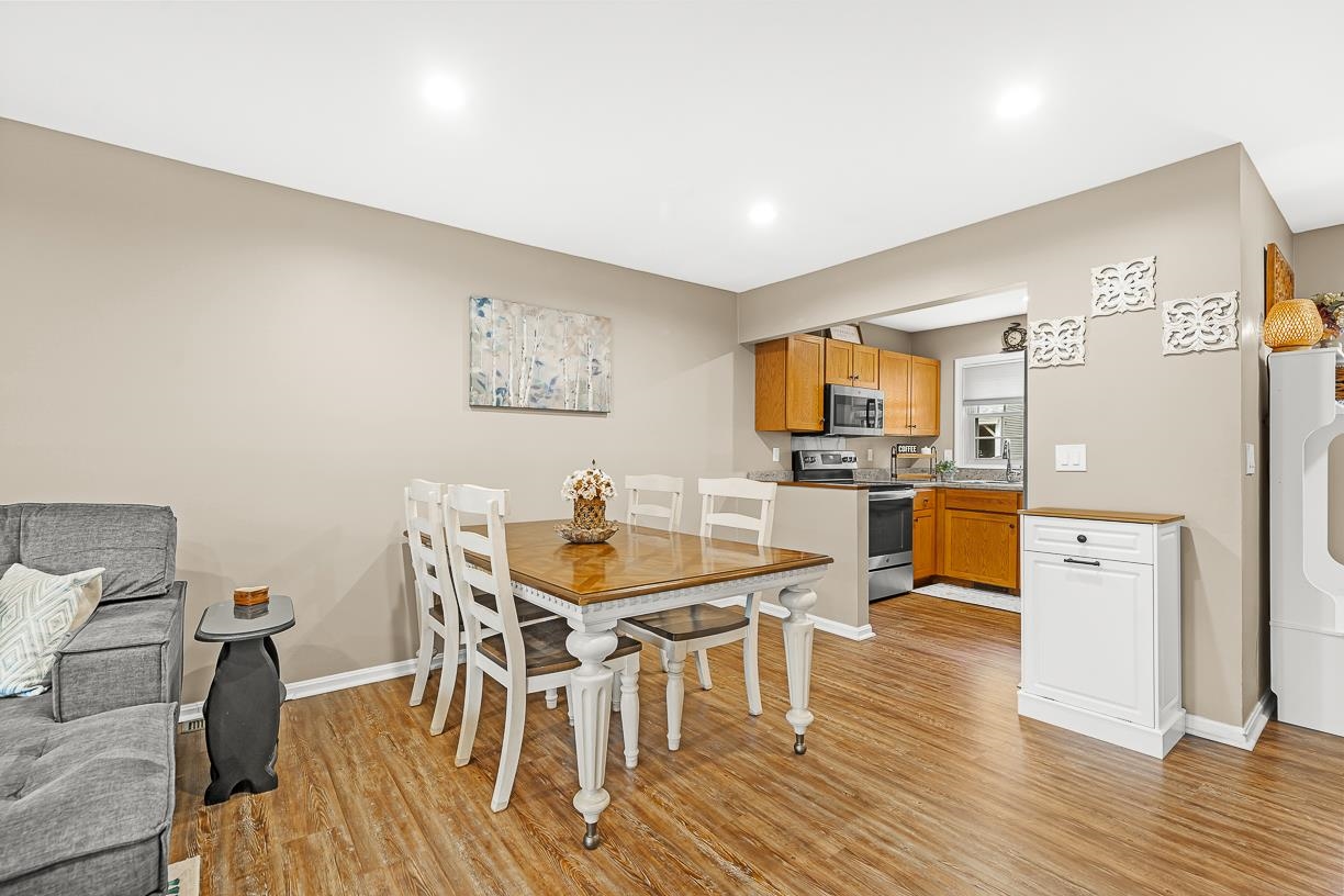 9 Village Falls Way, Merrimack, NH 03054