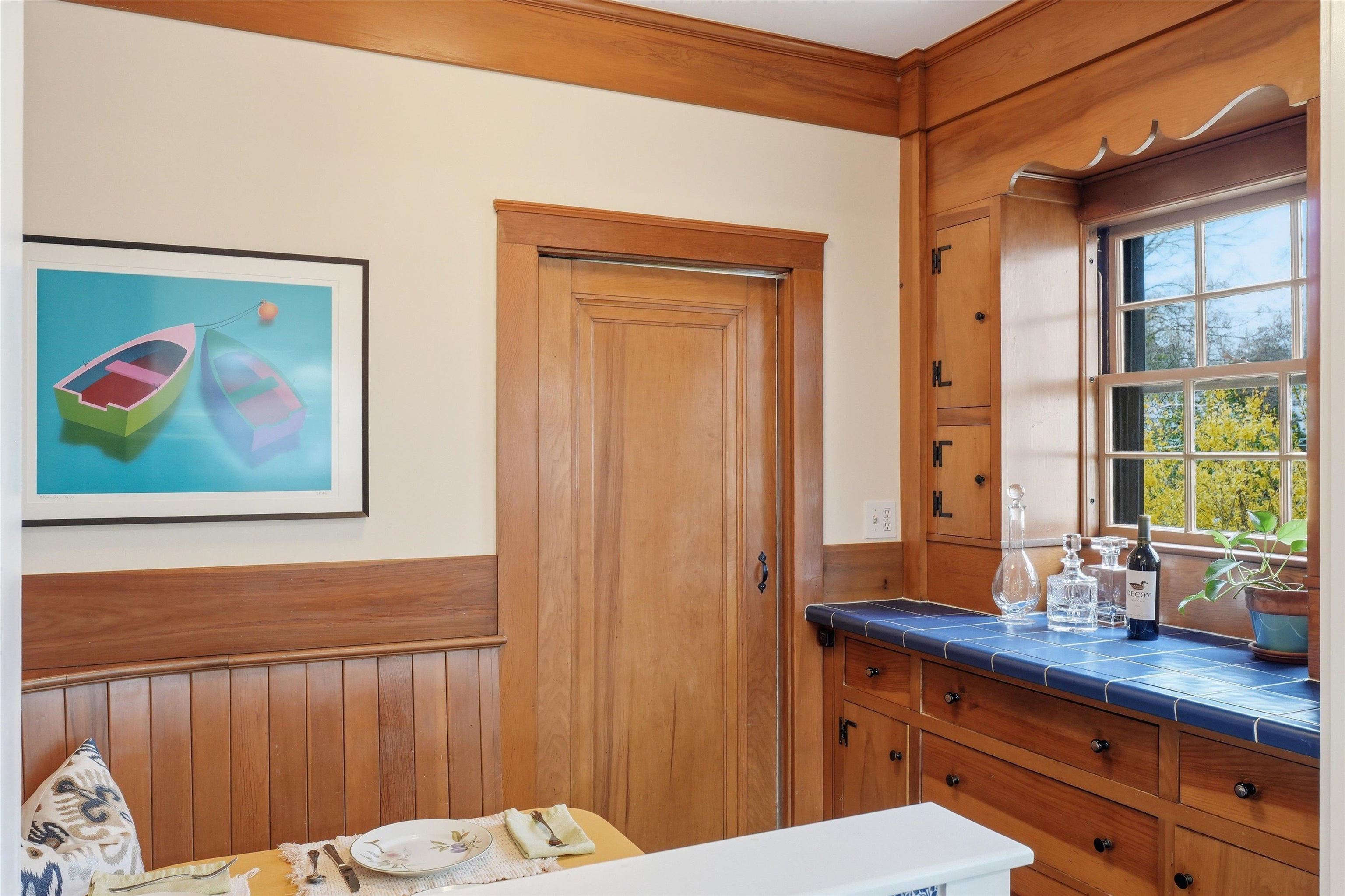 37 Chester St, Nashua, NH 03064