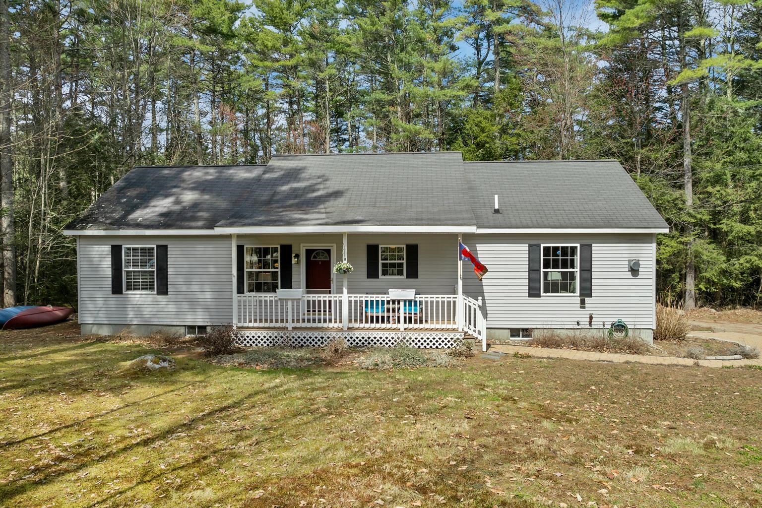 5 Birch Ln, Tuftonboro, NH 03816