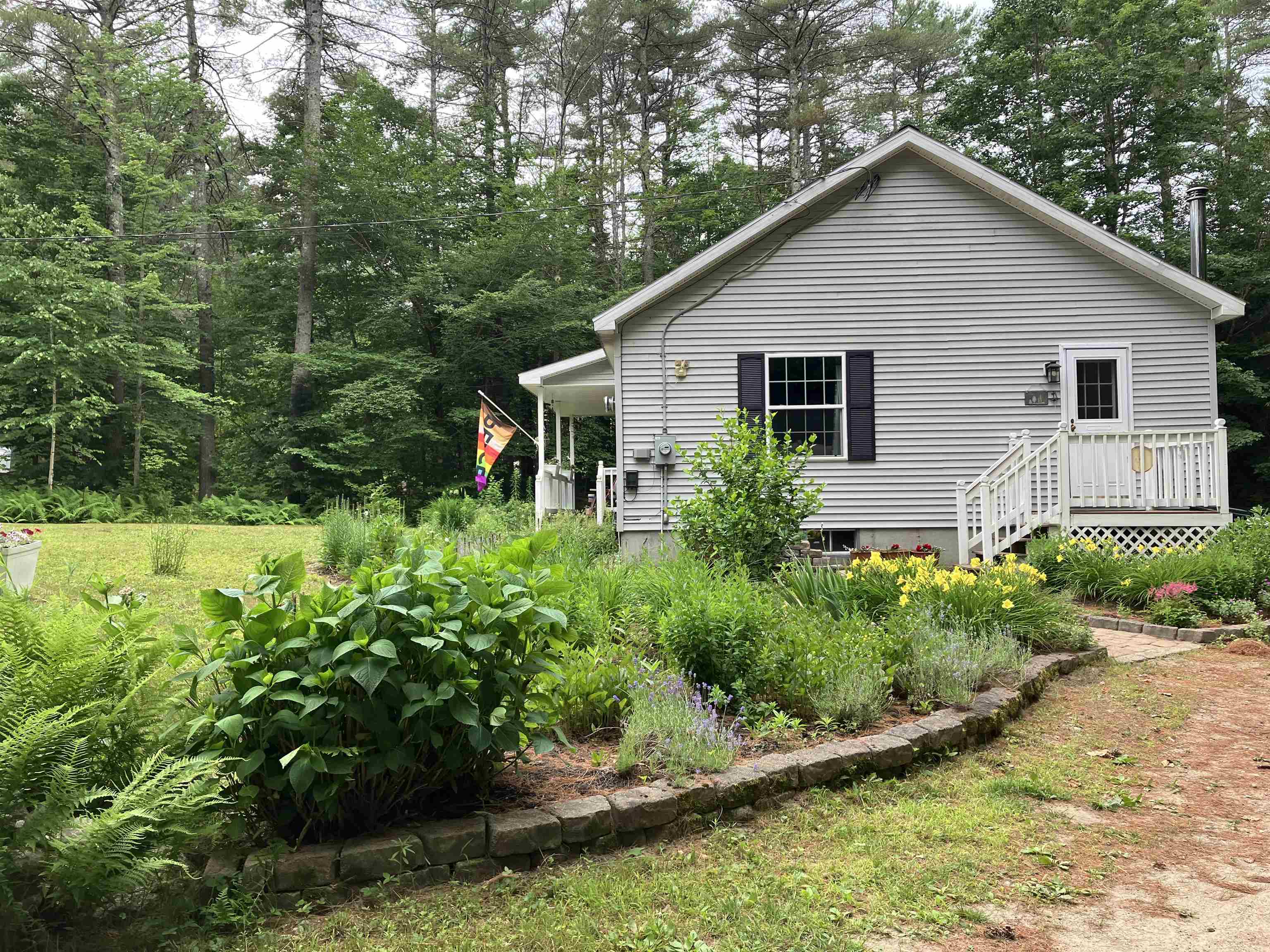 5 Birch Ln, Tuftonboro, NH 03816