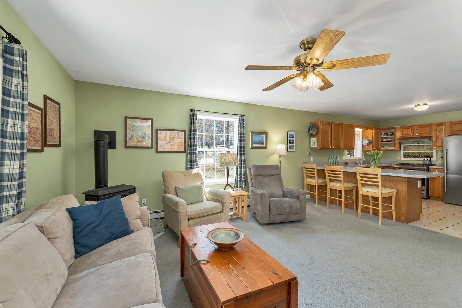 5 Birch Ln, Tuftonboro, NH 03816