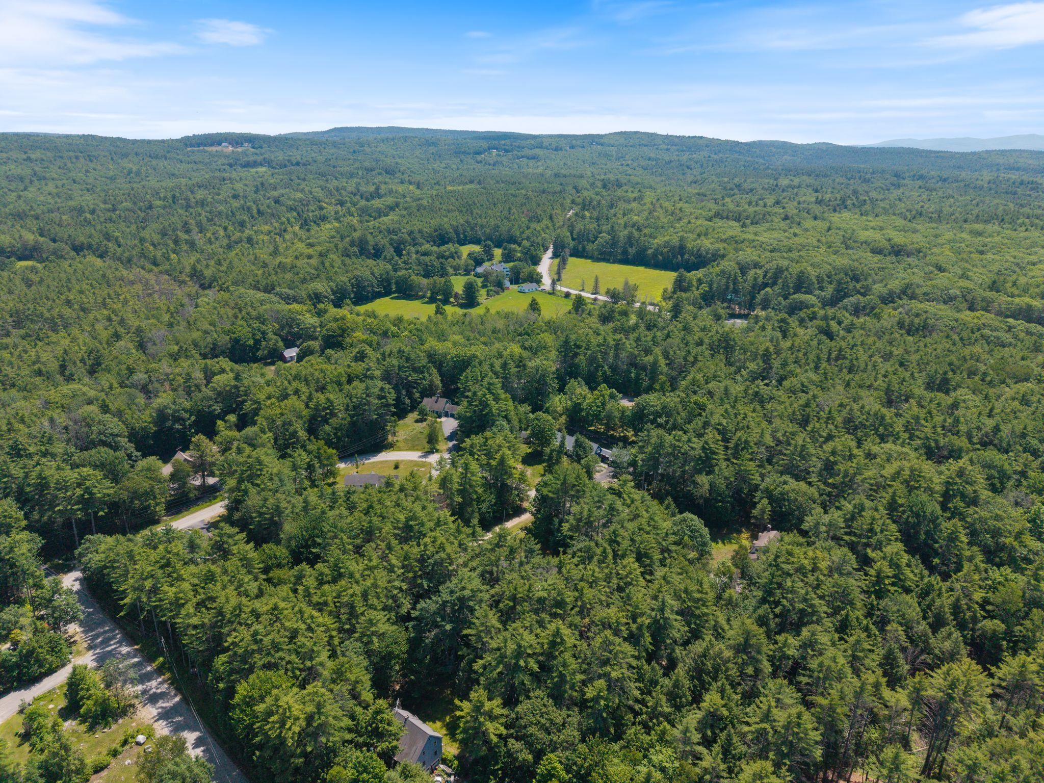 5 Birch Ln, Tuftonboro, NH 03816